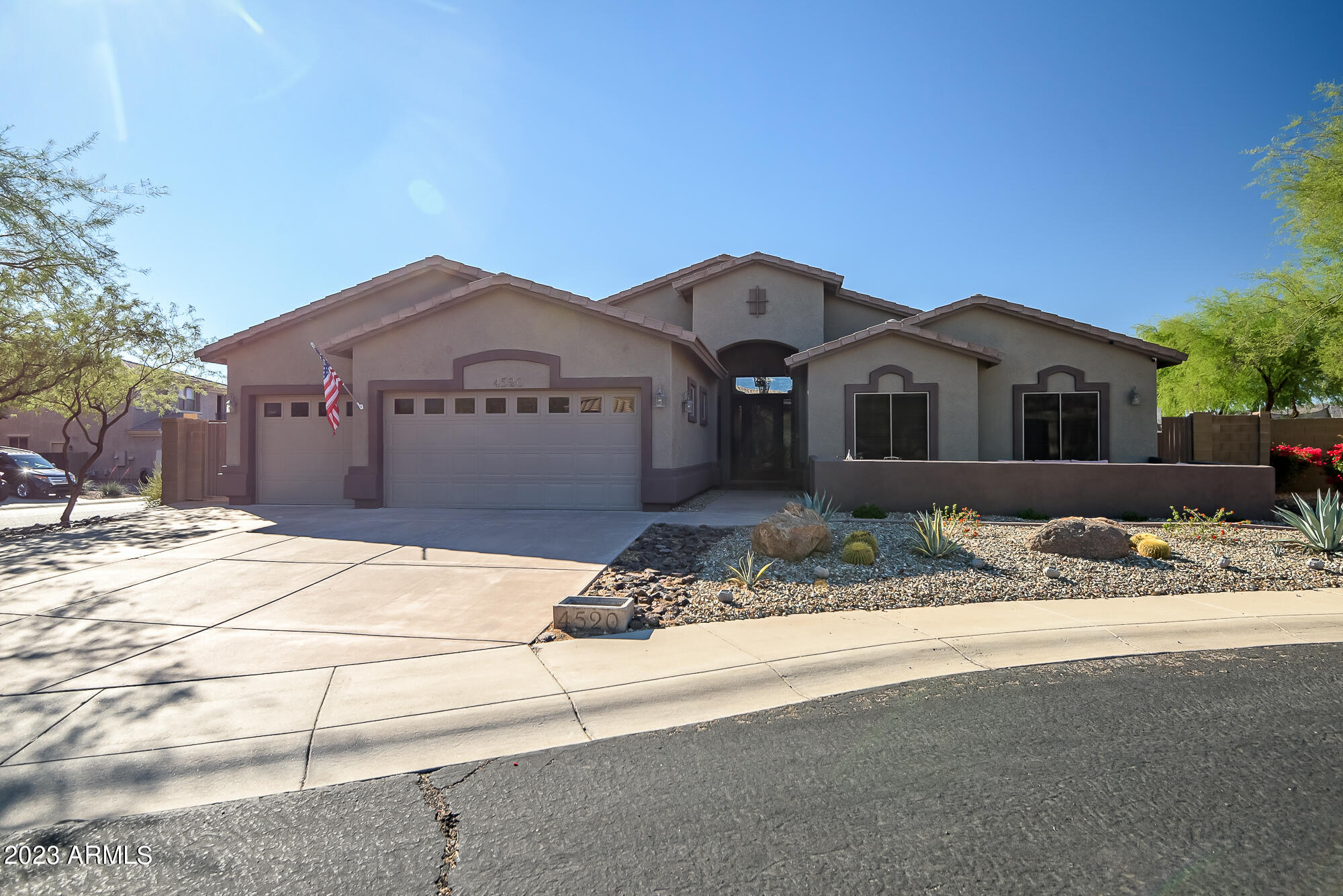 4520 W JUDSON Drive