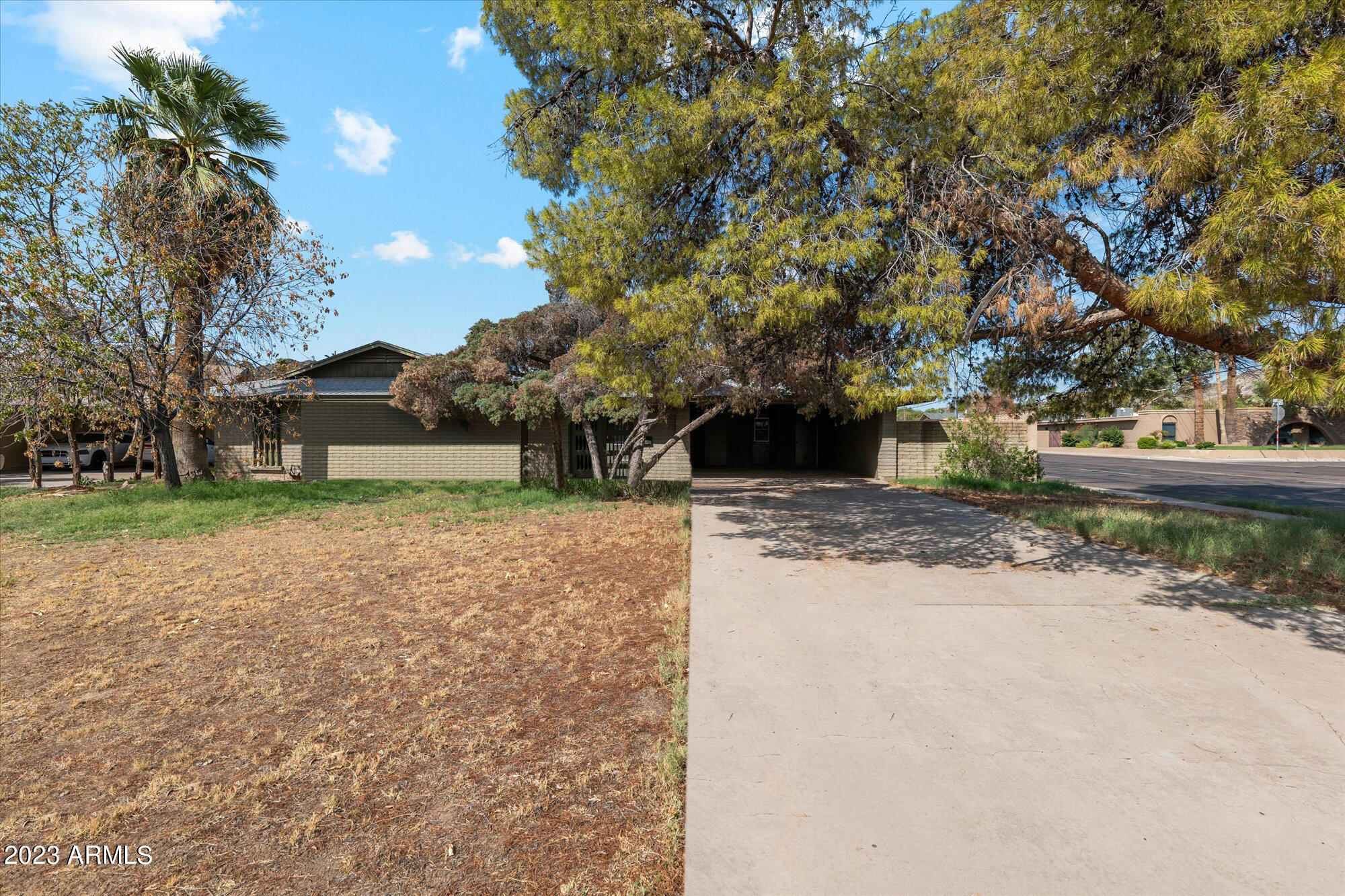 10450 N 25TH Place