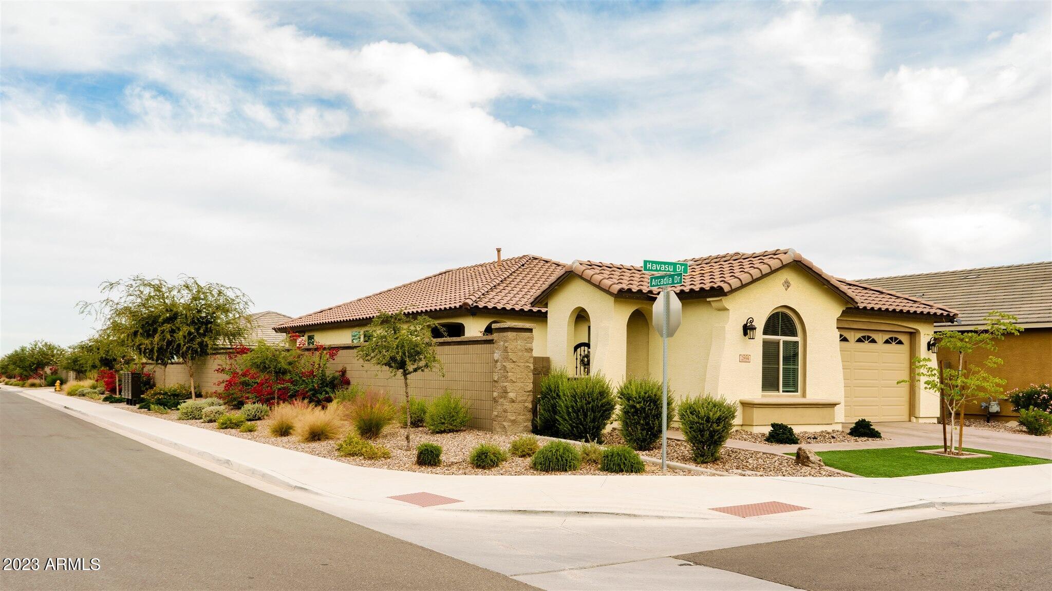2894 W HAVASU Drive