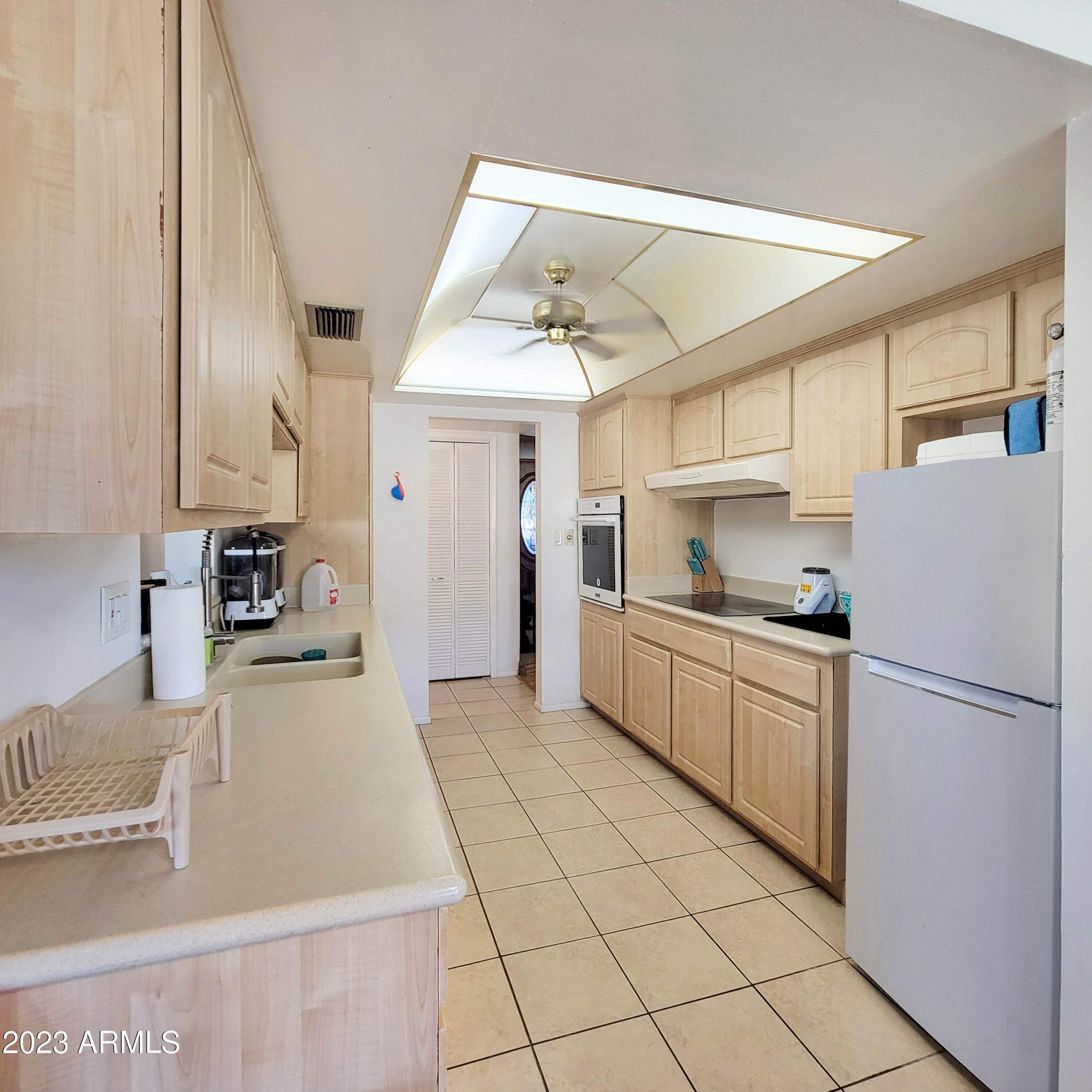 4160 W HAYWARD Avenue