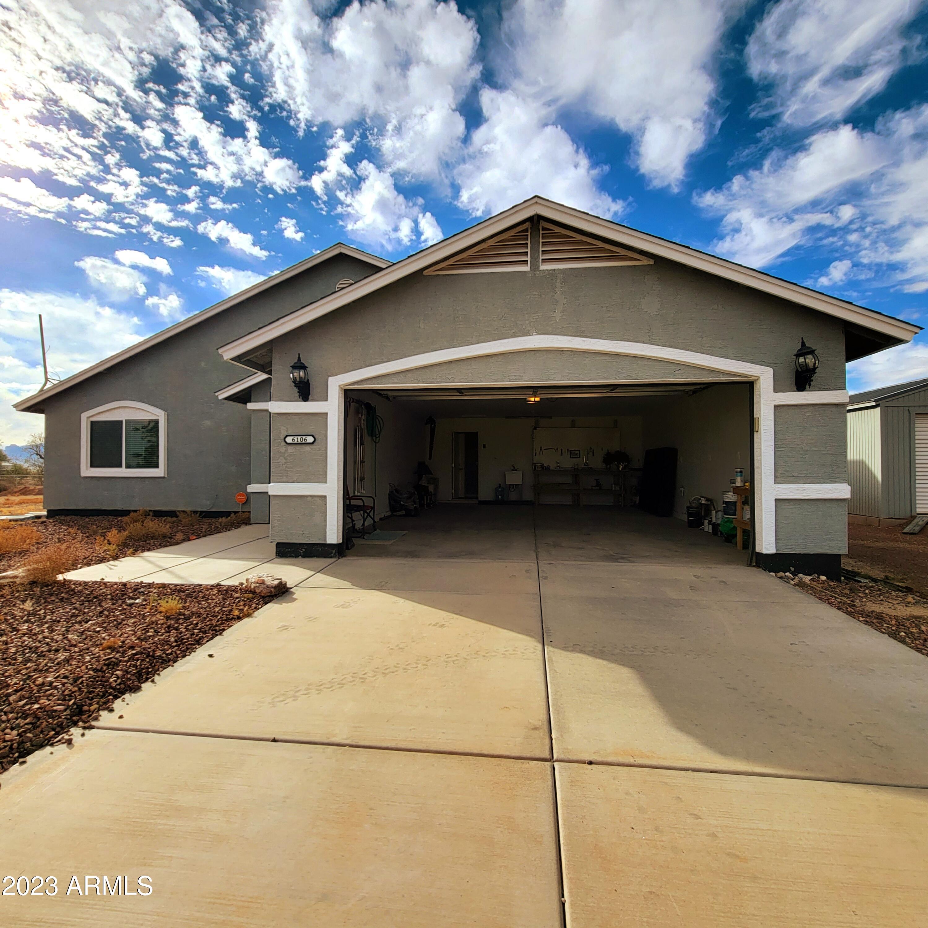 6106 N 415TH Avenue
