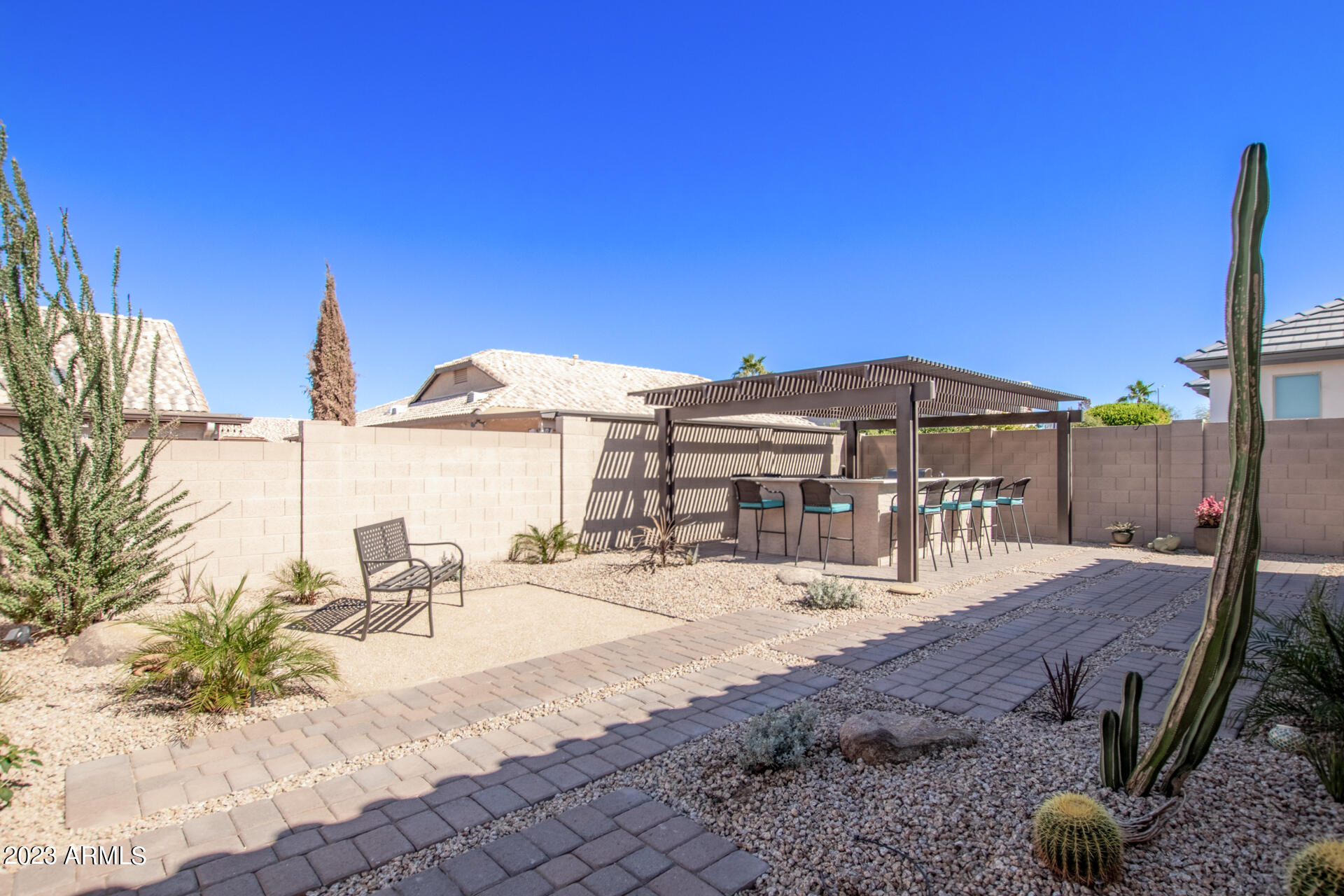 10734 W YUKON Drive