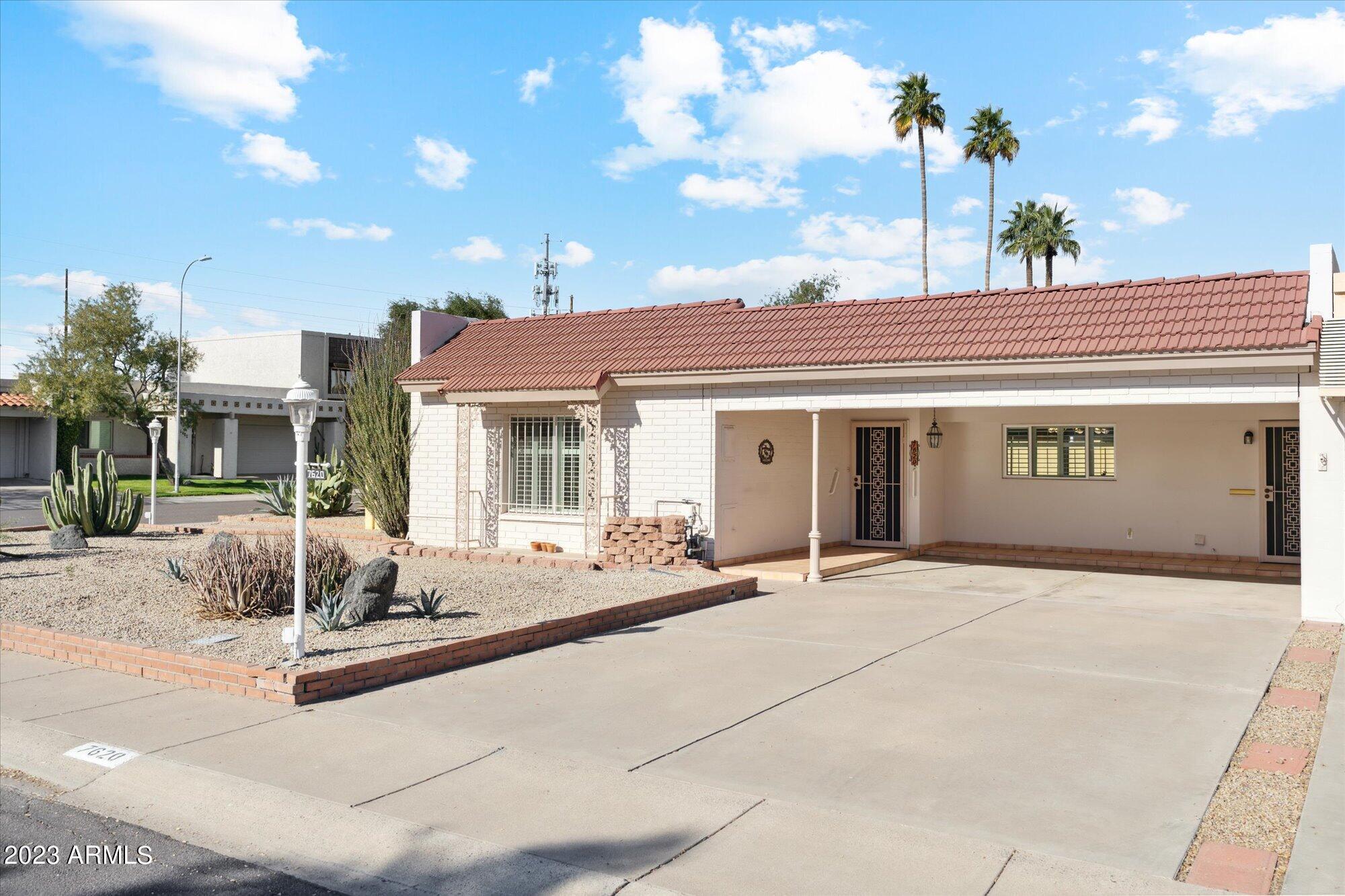 7620 E BONITA Drive