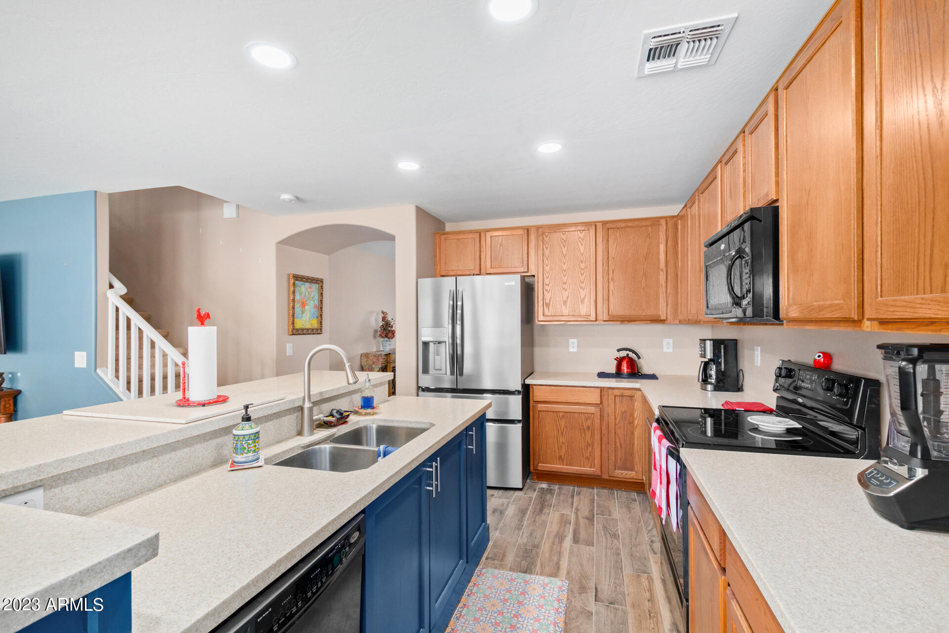38709 N Alamo Street
