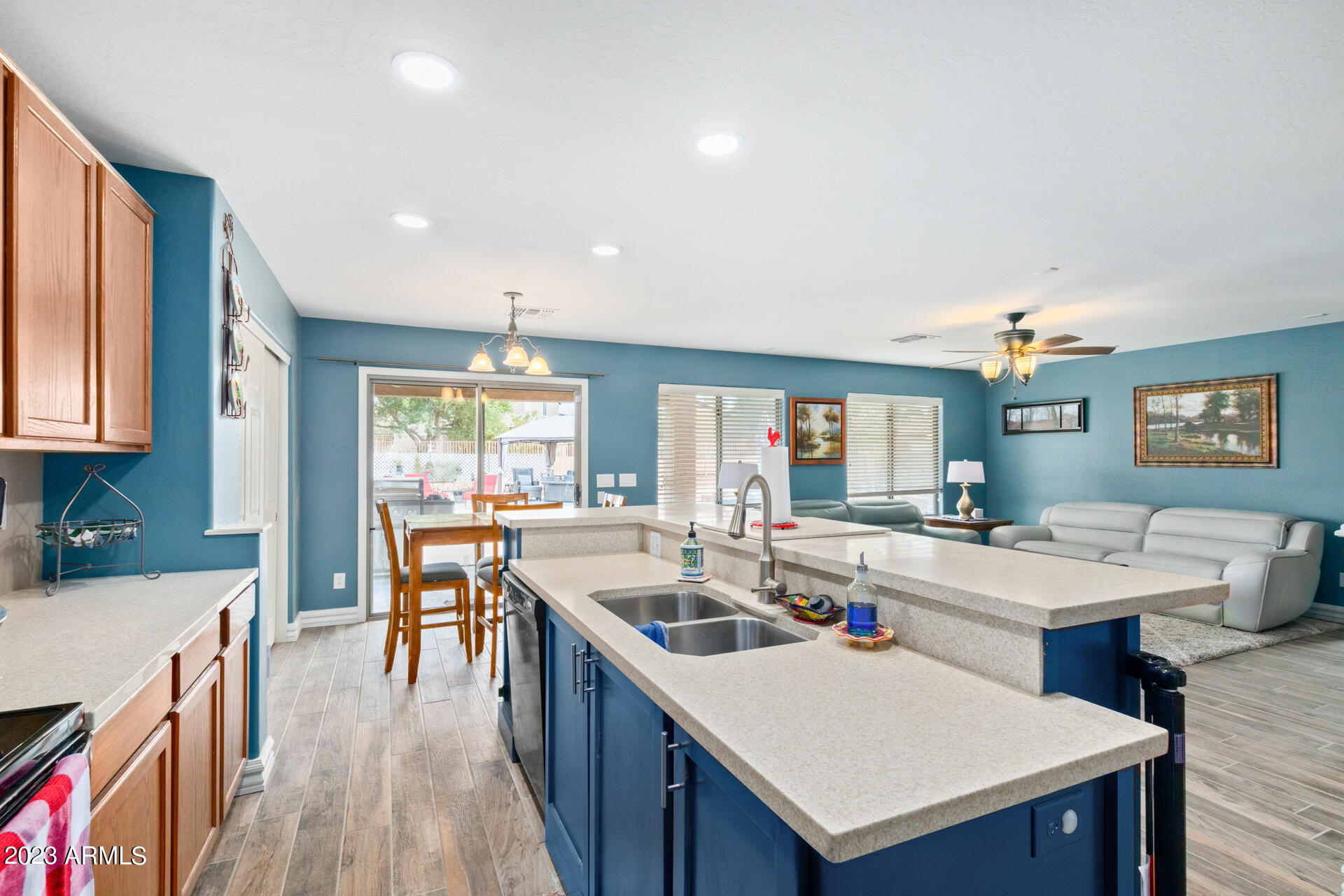 38709 N Alamo Street