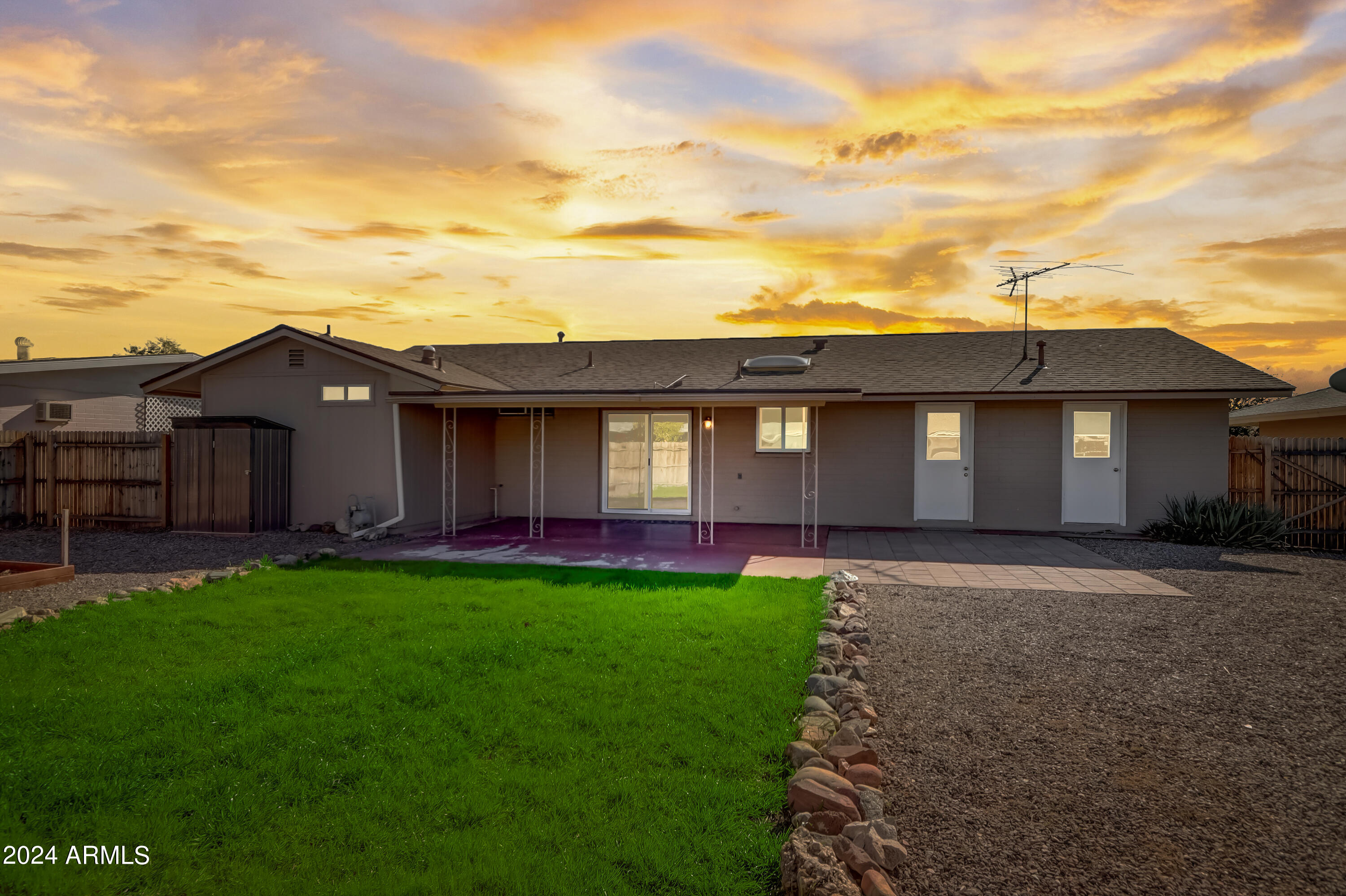 10128 W CHERYL Drive