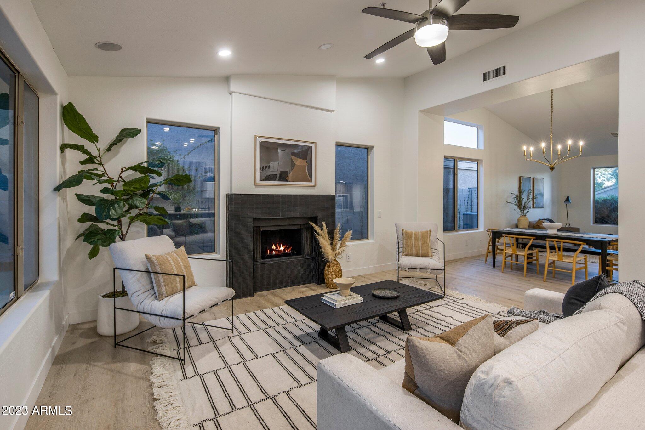 7218 E TAILFEATHER Drive