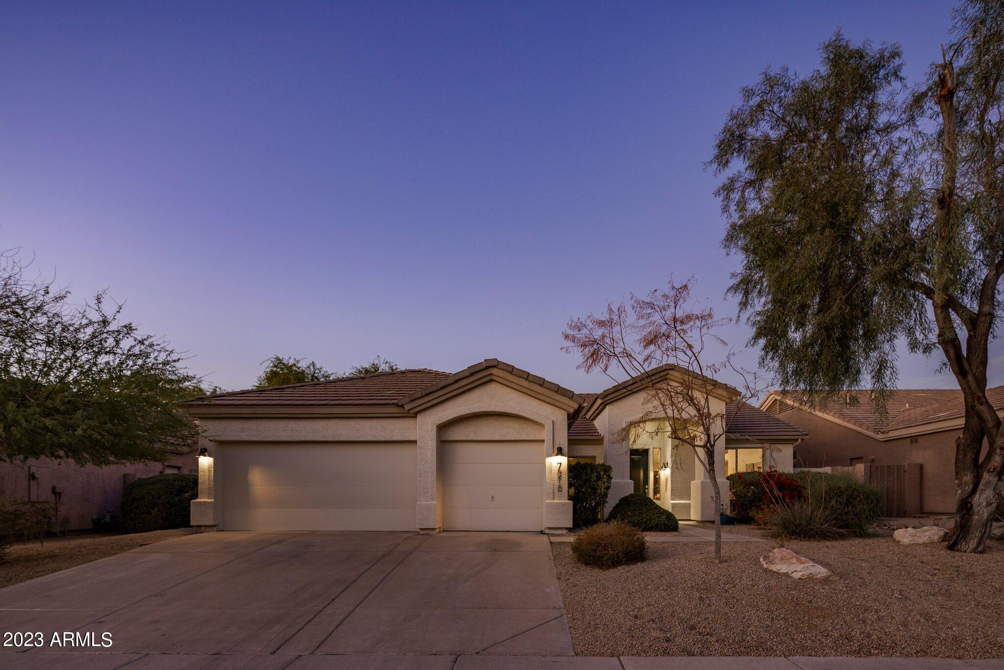 7218 E TAILFEATHER Drive