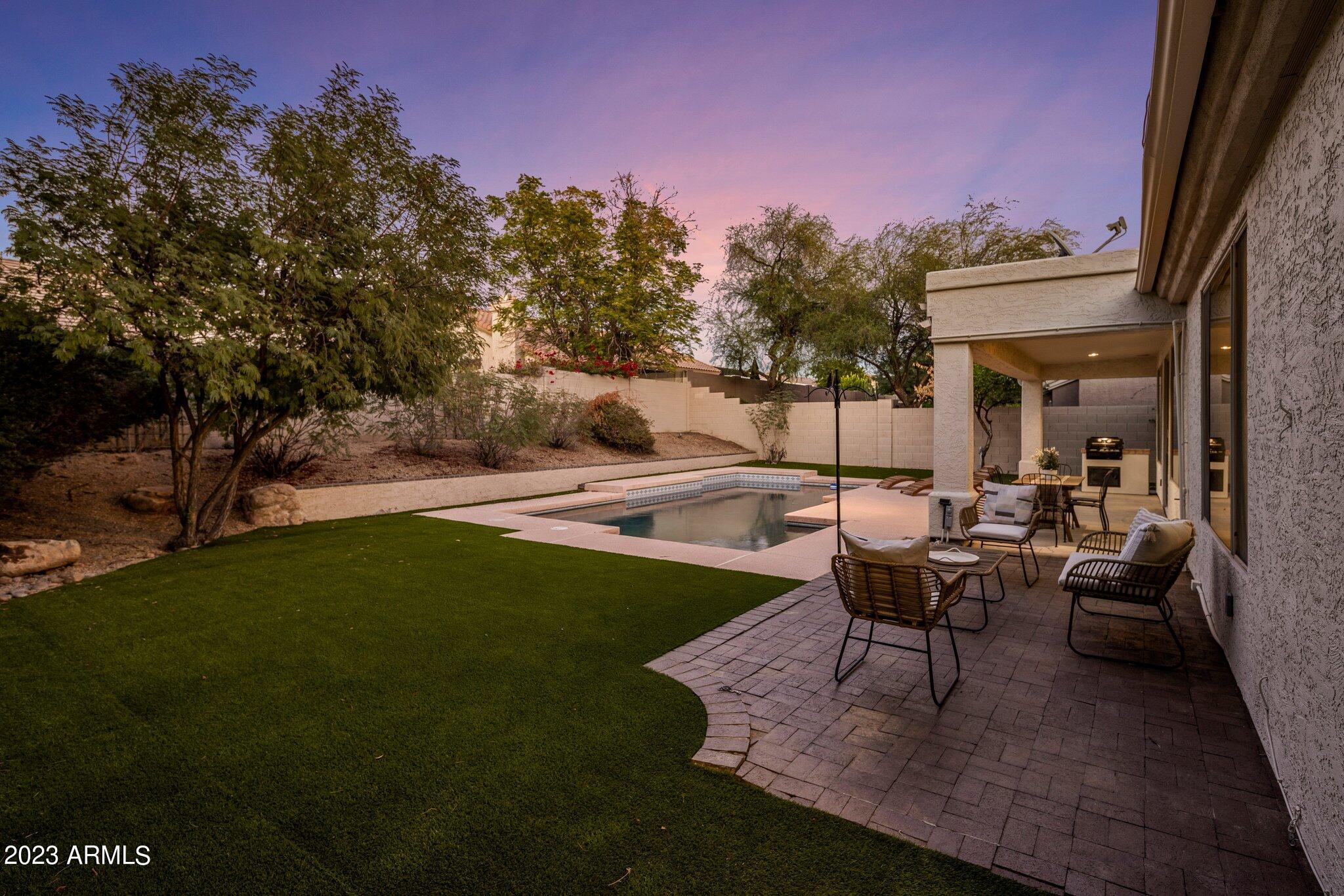 7218 E TAILFEATHER Drive