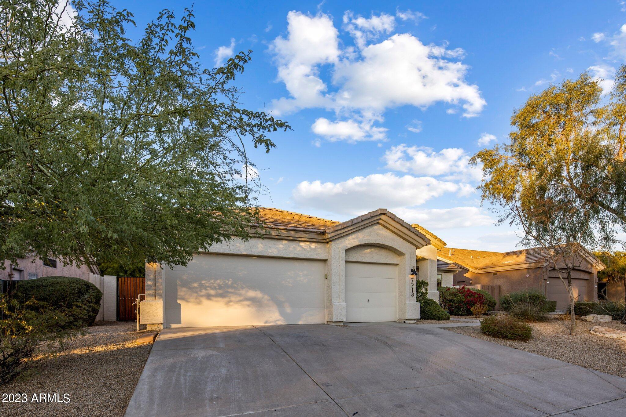 7218 E TAILFEATHER Drive