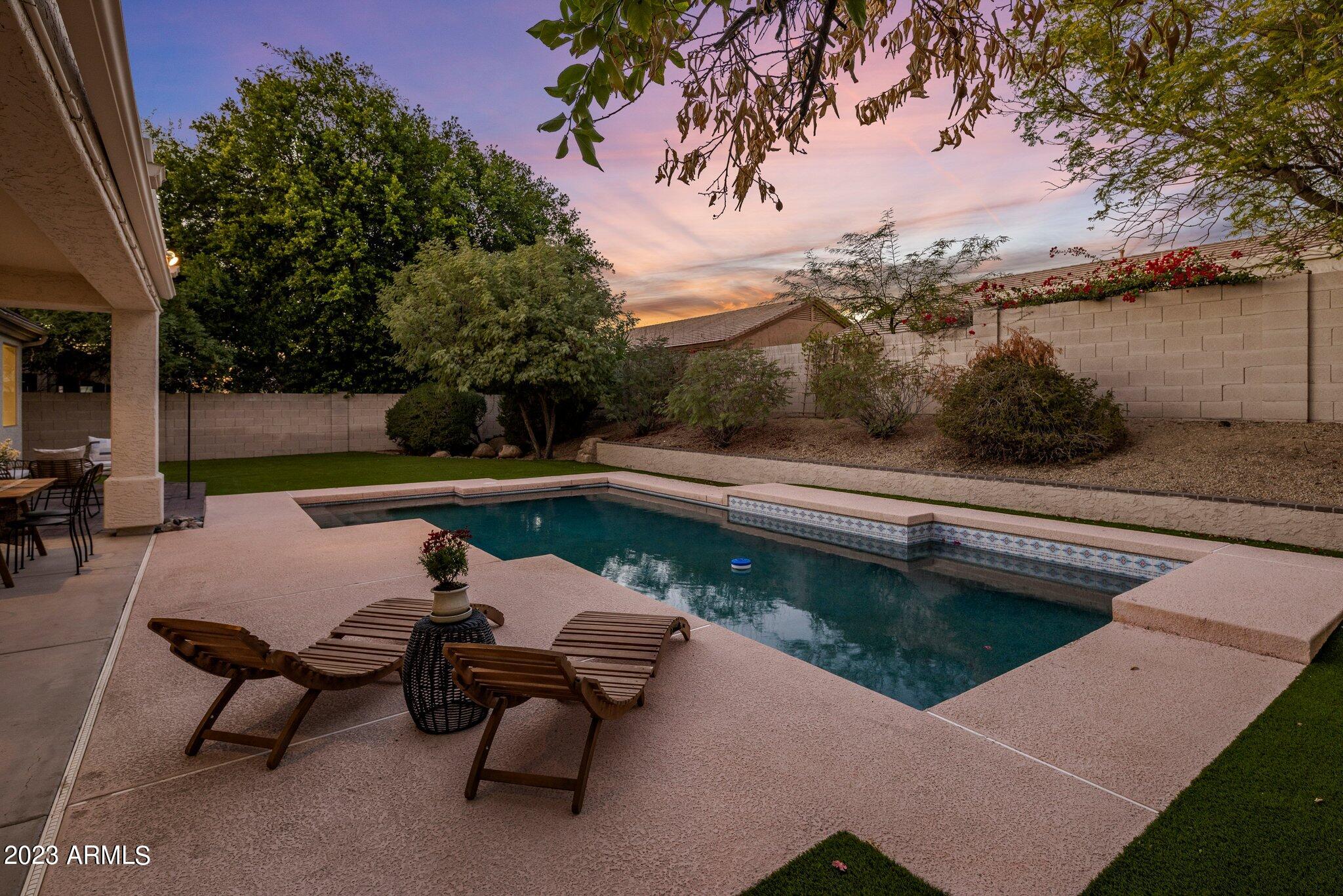 7218 E TAILFEATHER Drive