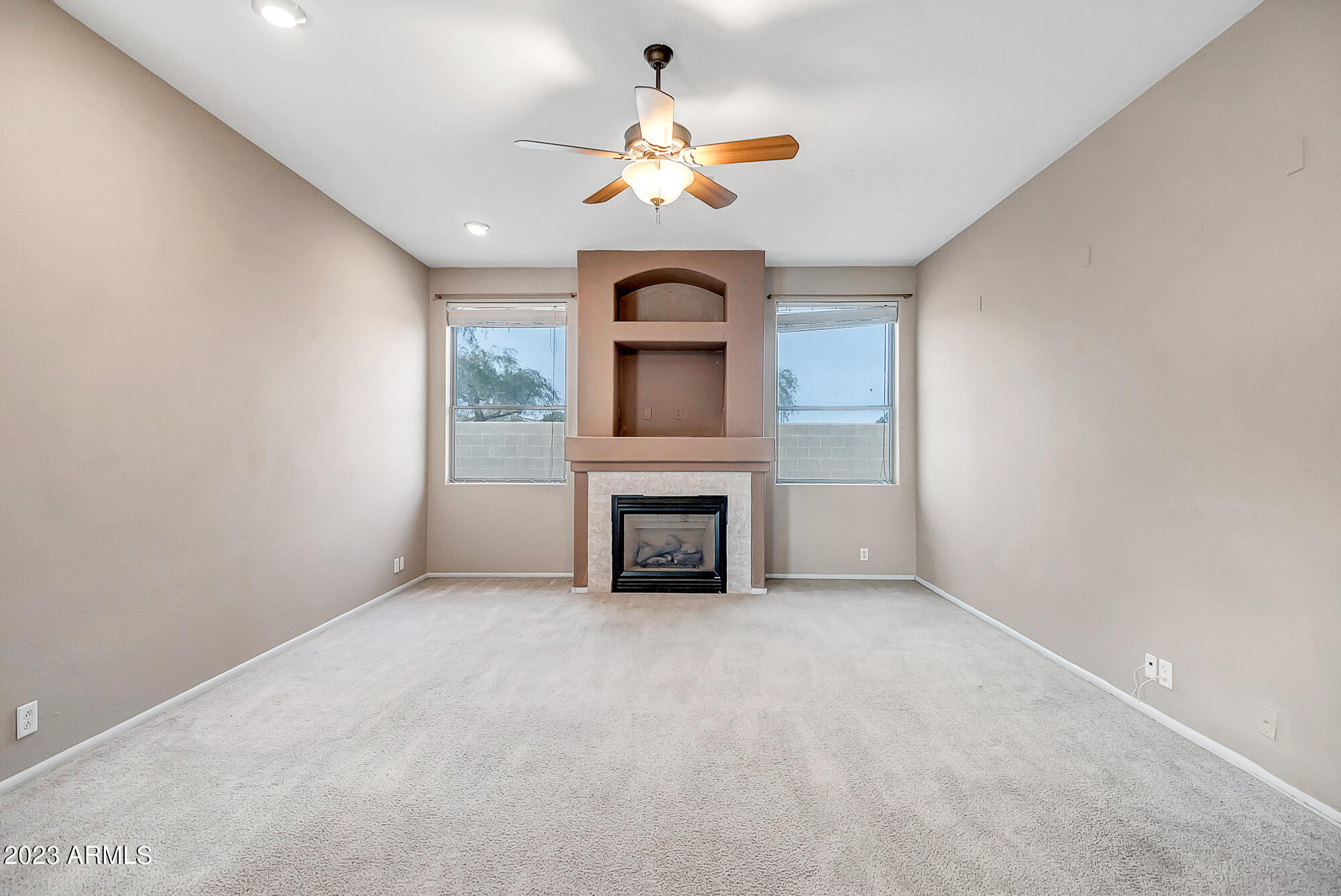 7467 W TUMBLEWOOD Drive