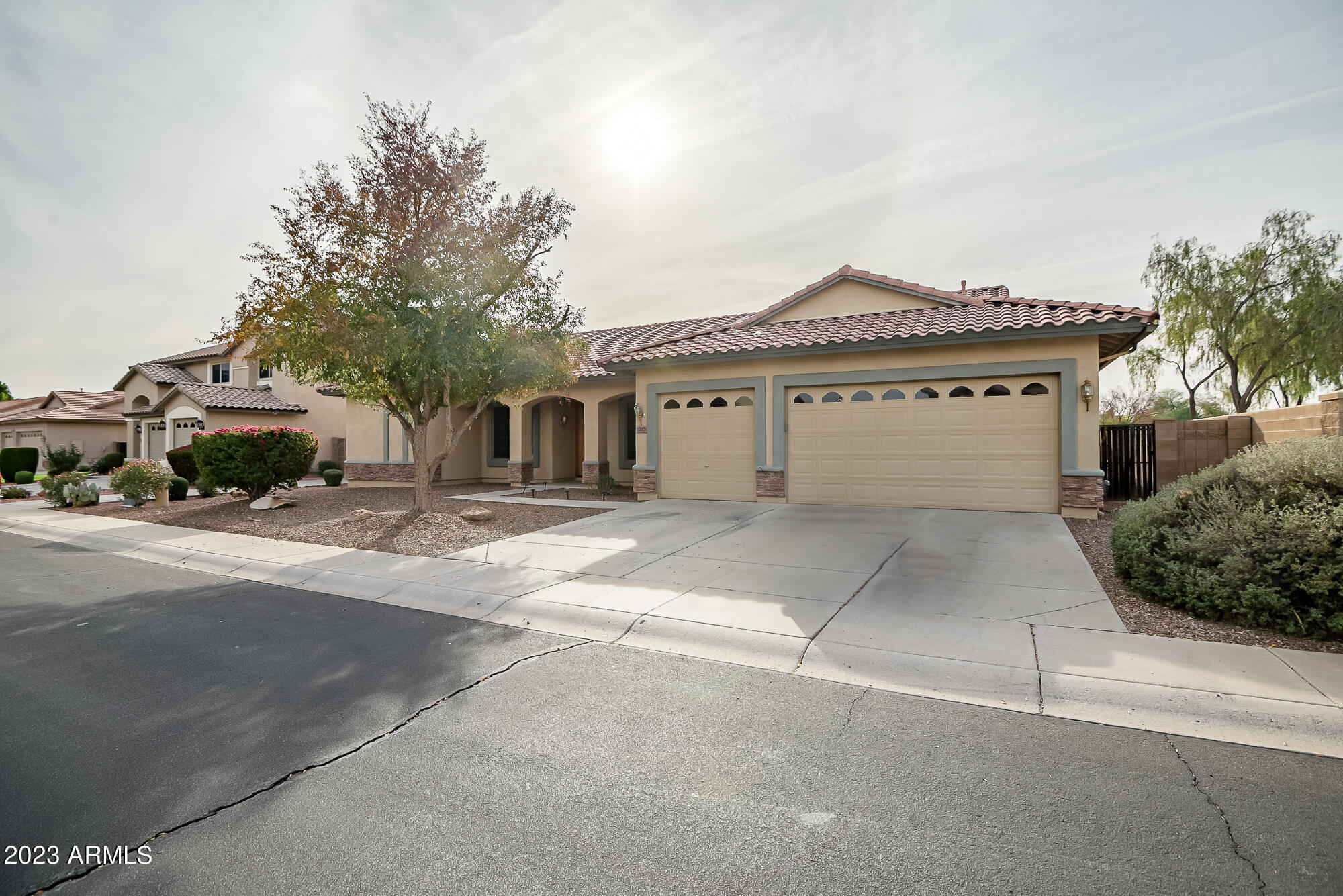 7467 W TUMBLEWOOD Drive