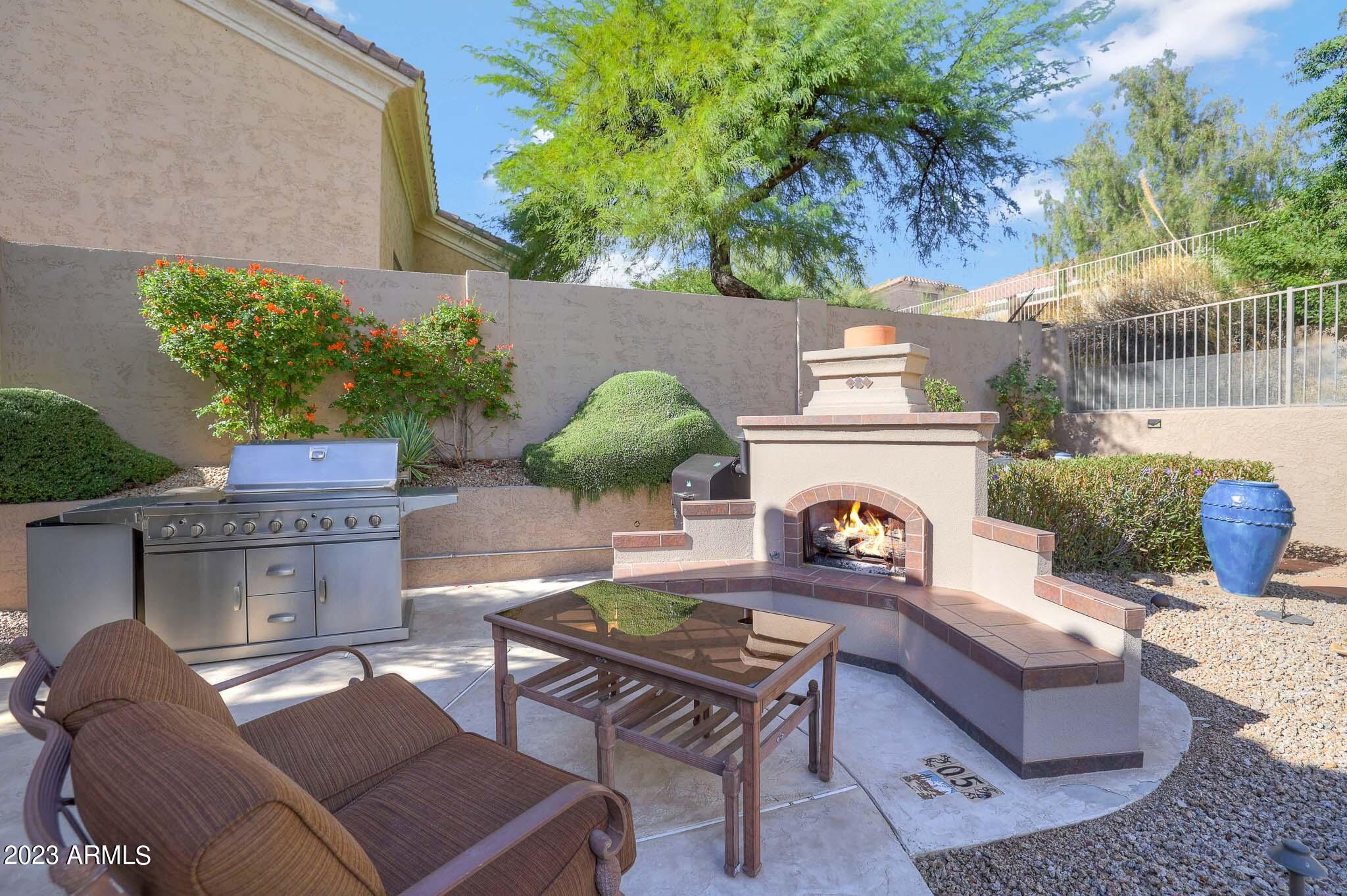 11560 E DE LA O Road