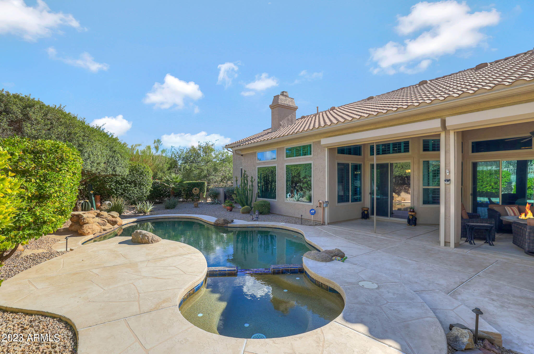 11560 E DE LA O Road