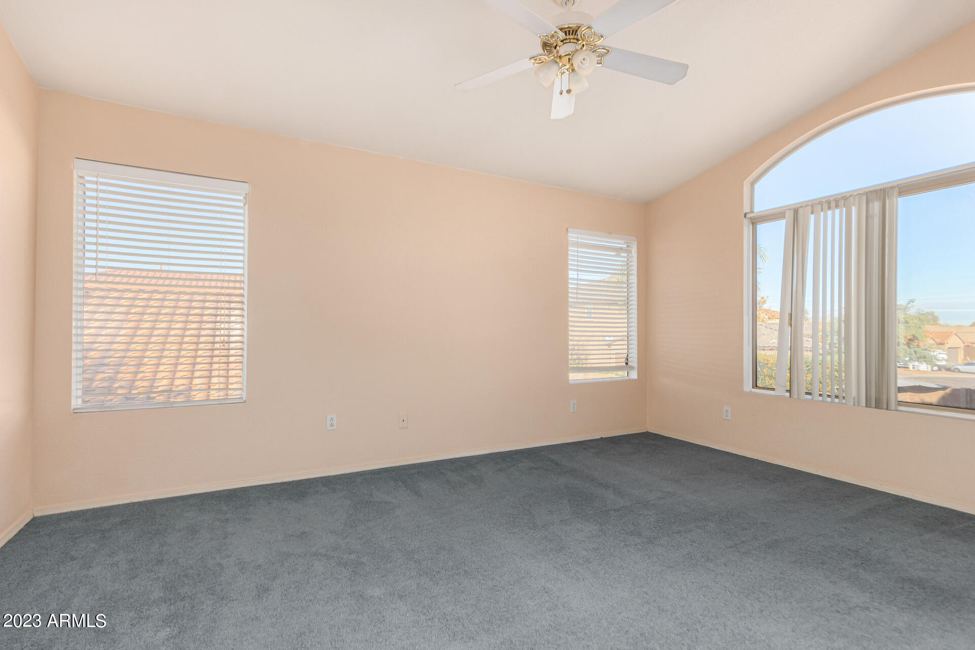 1350 W PELICAN Court