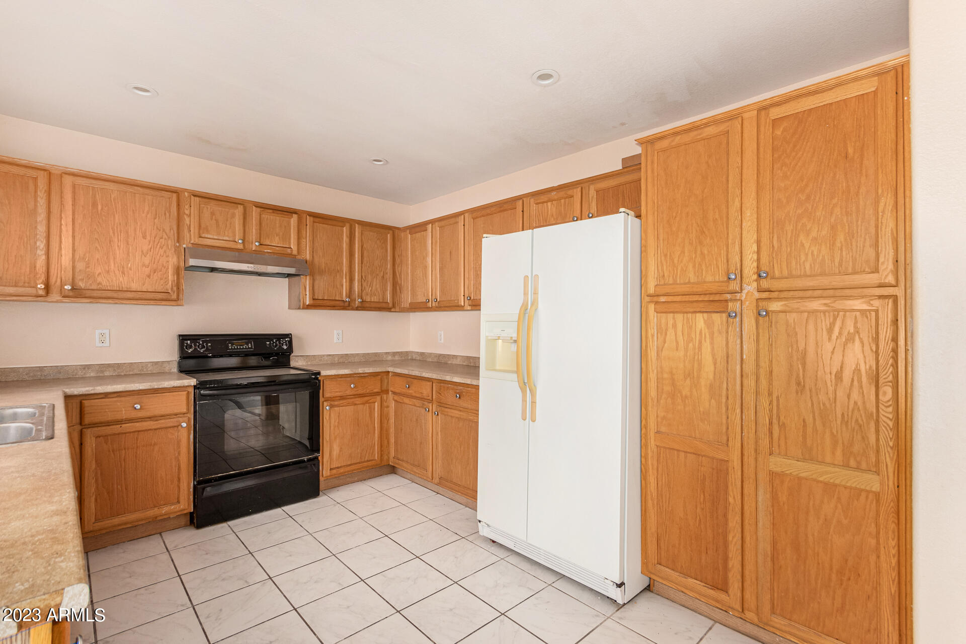 1350 W PELICAN Court
