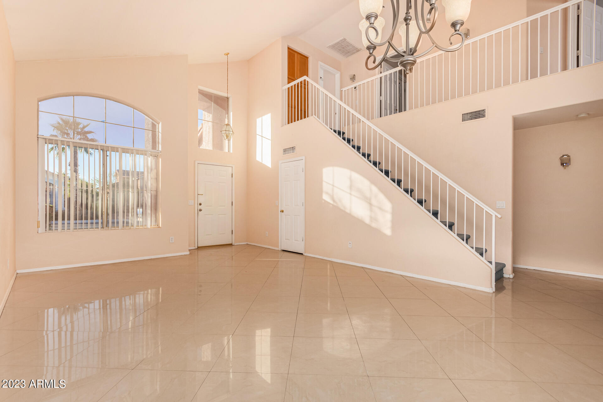 1350 W PELICAN Court