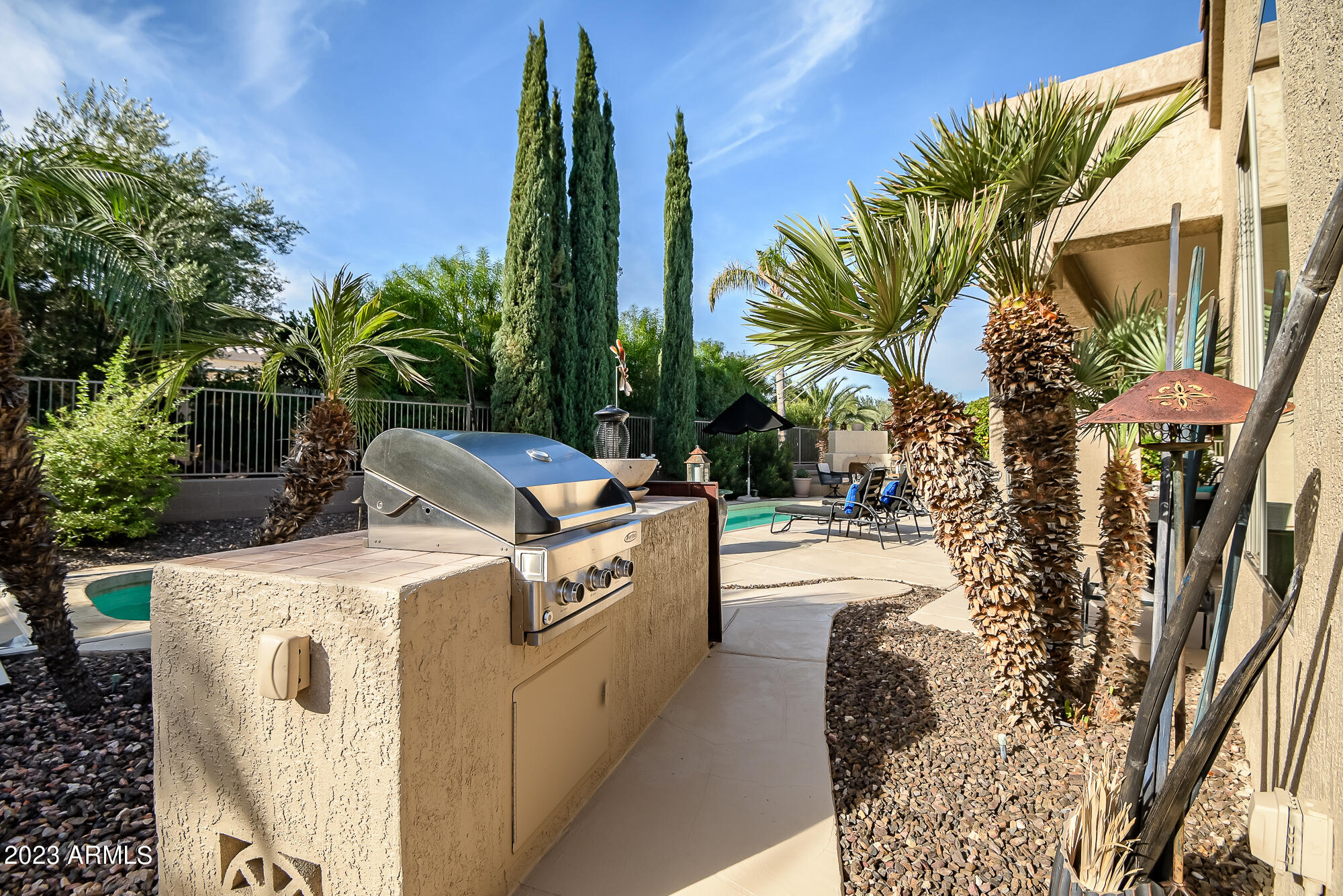 18140 N TIMBER RIDGE Drive