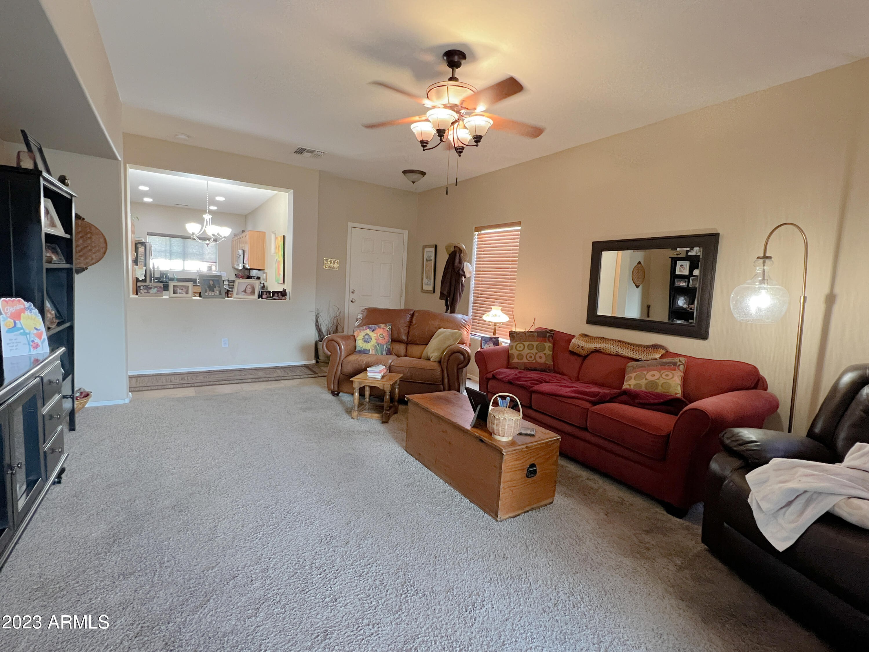 99 W SADDLE Way