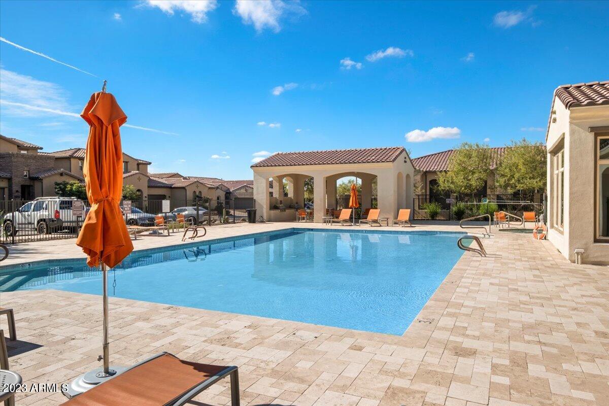 7492 E Vista Bonita Drive