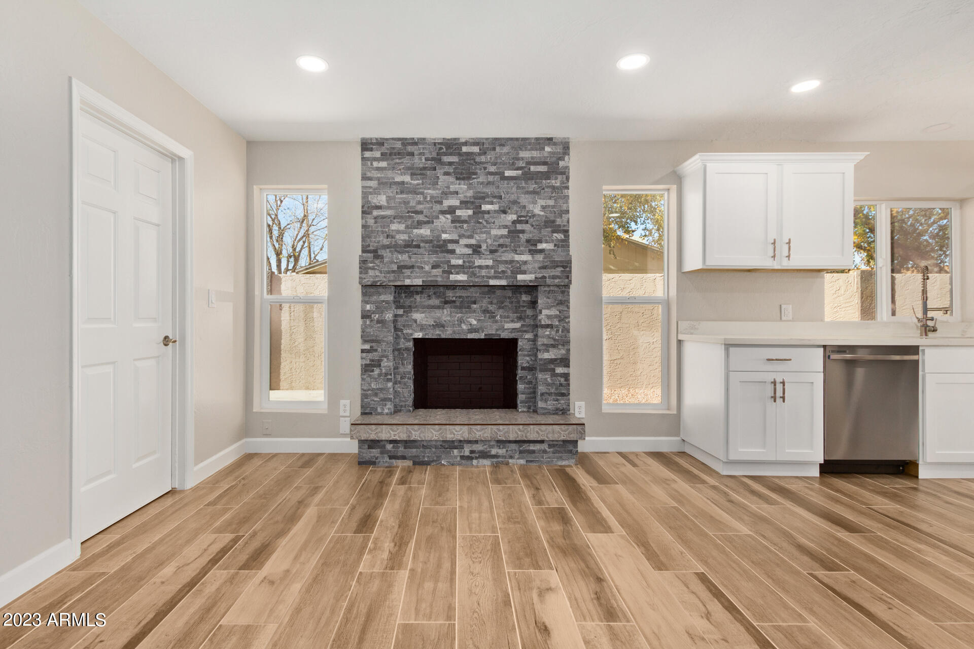 4430 W SANDRA Terrace