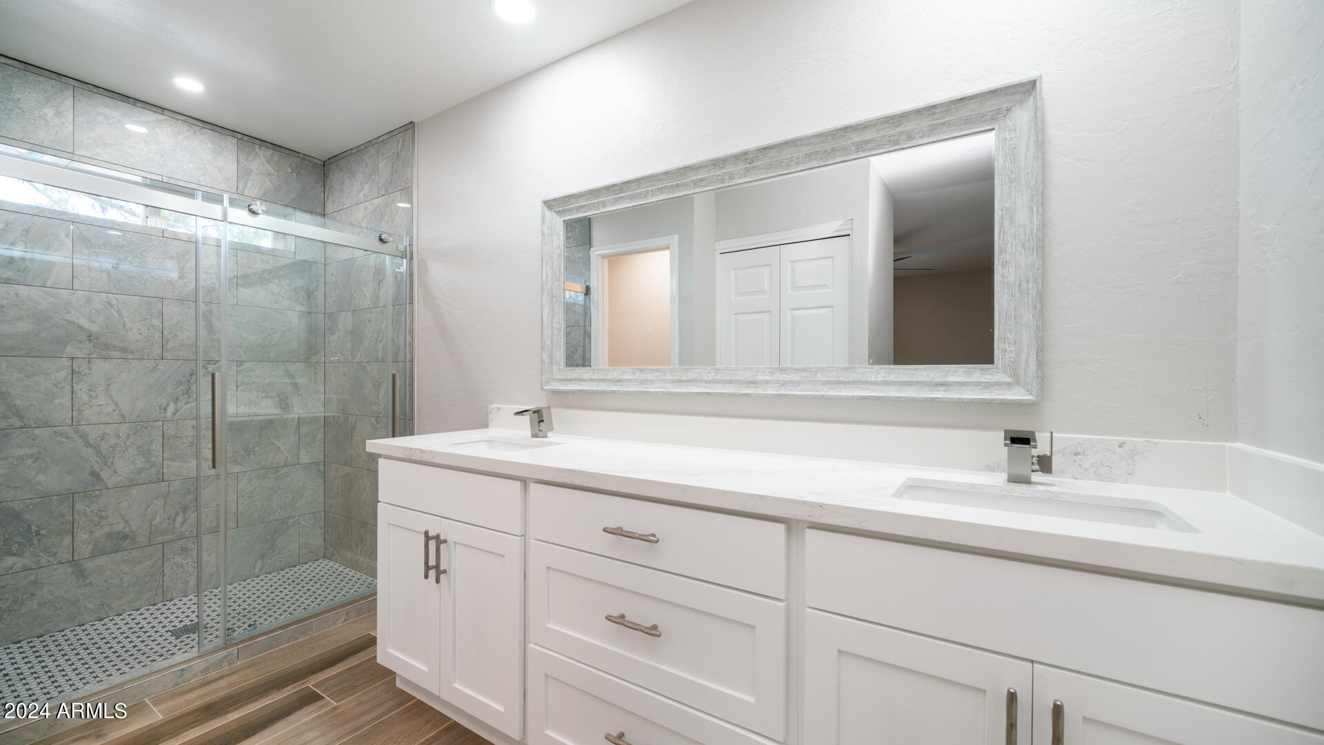 4430 W SANDRA Terrace
