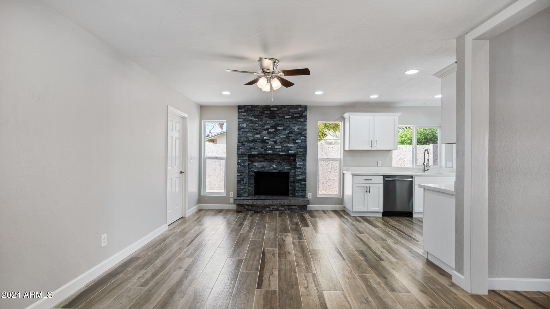 4430 W SANDRA Terrace