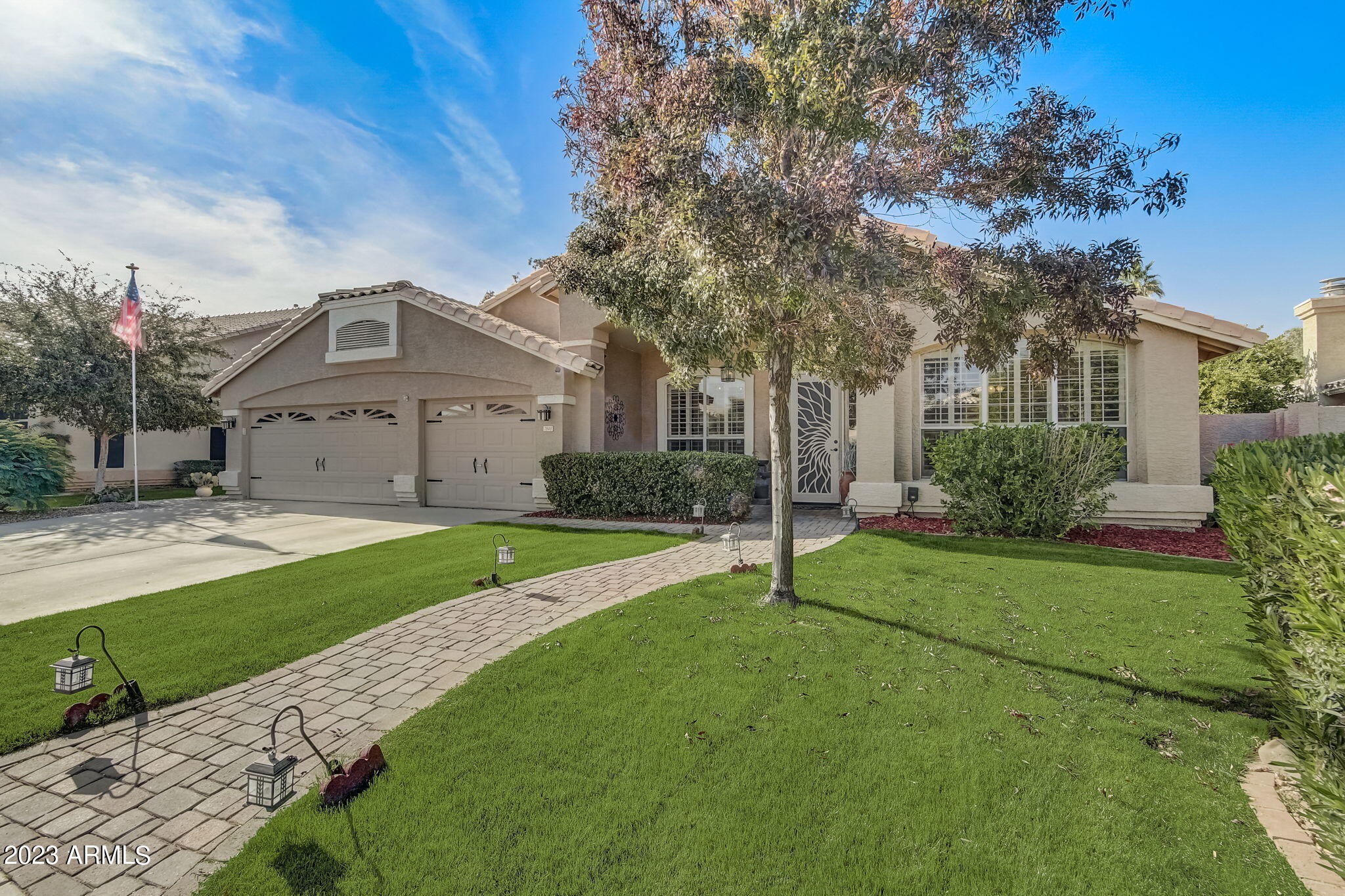 7848 W KERRY Lane