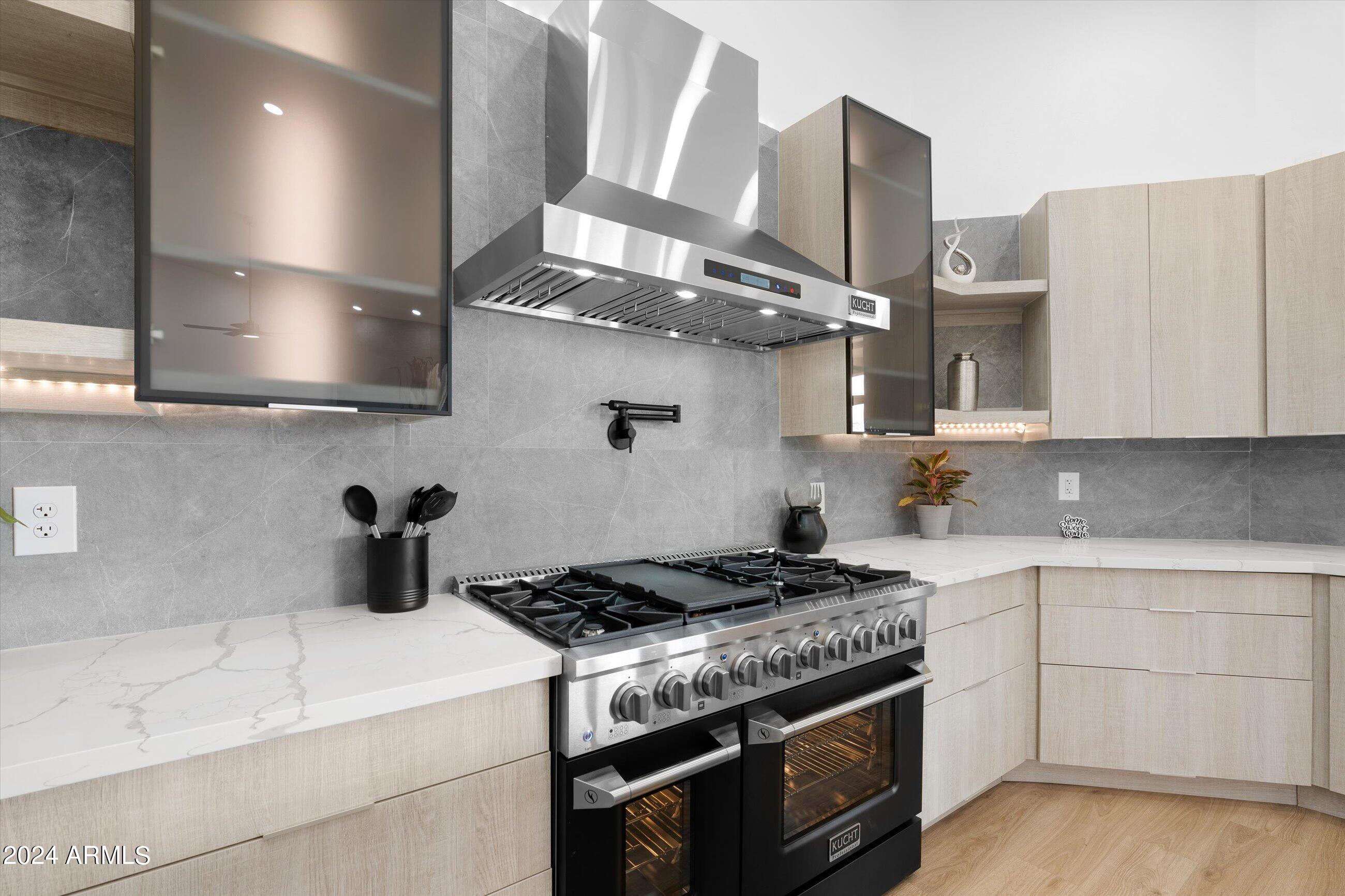 6757 E HORNED OWL Trail