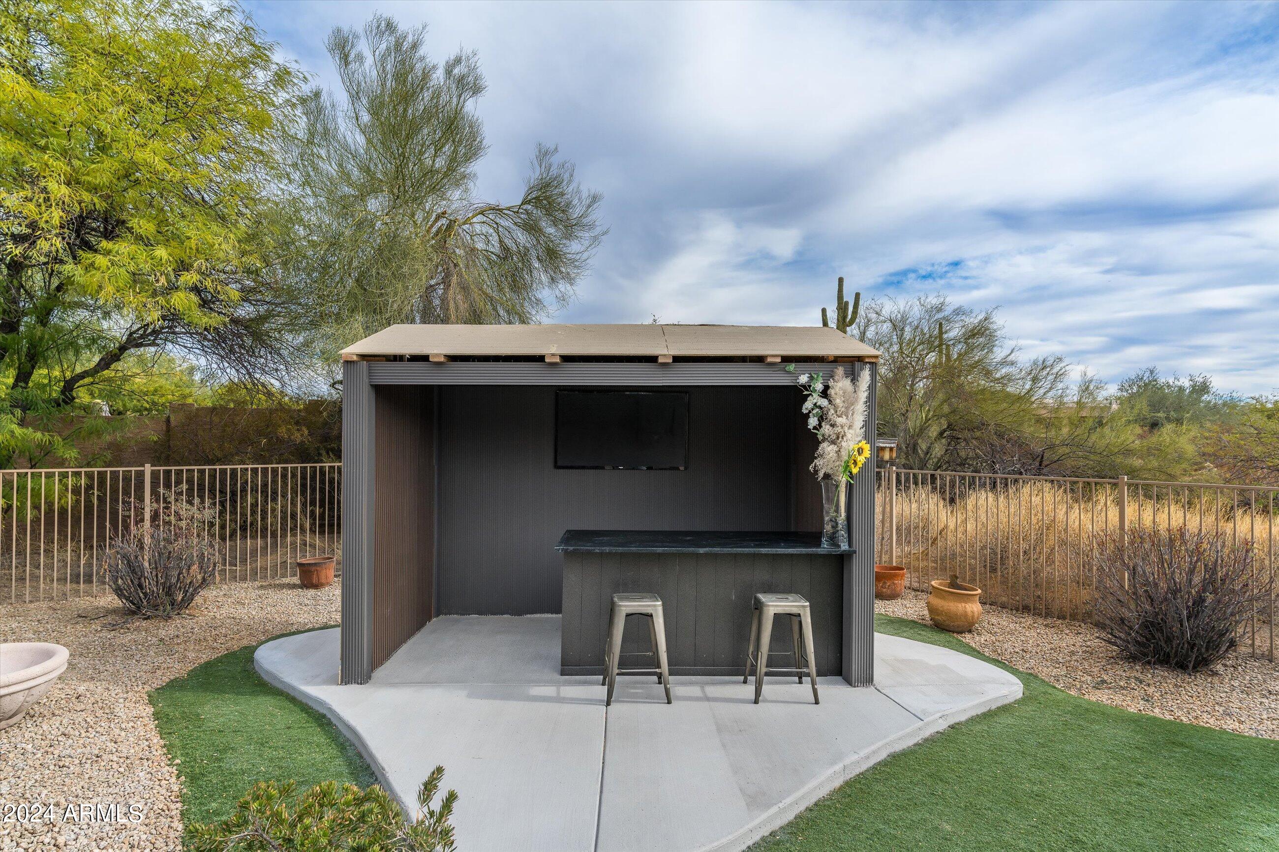 6757 E HORNED OWL Trail