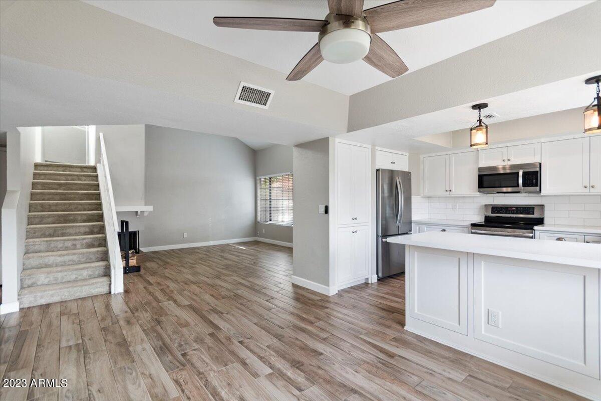 819 N COLLEGE Avenue # J132