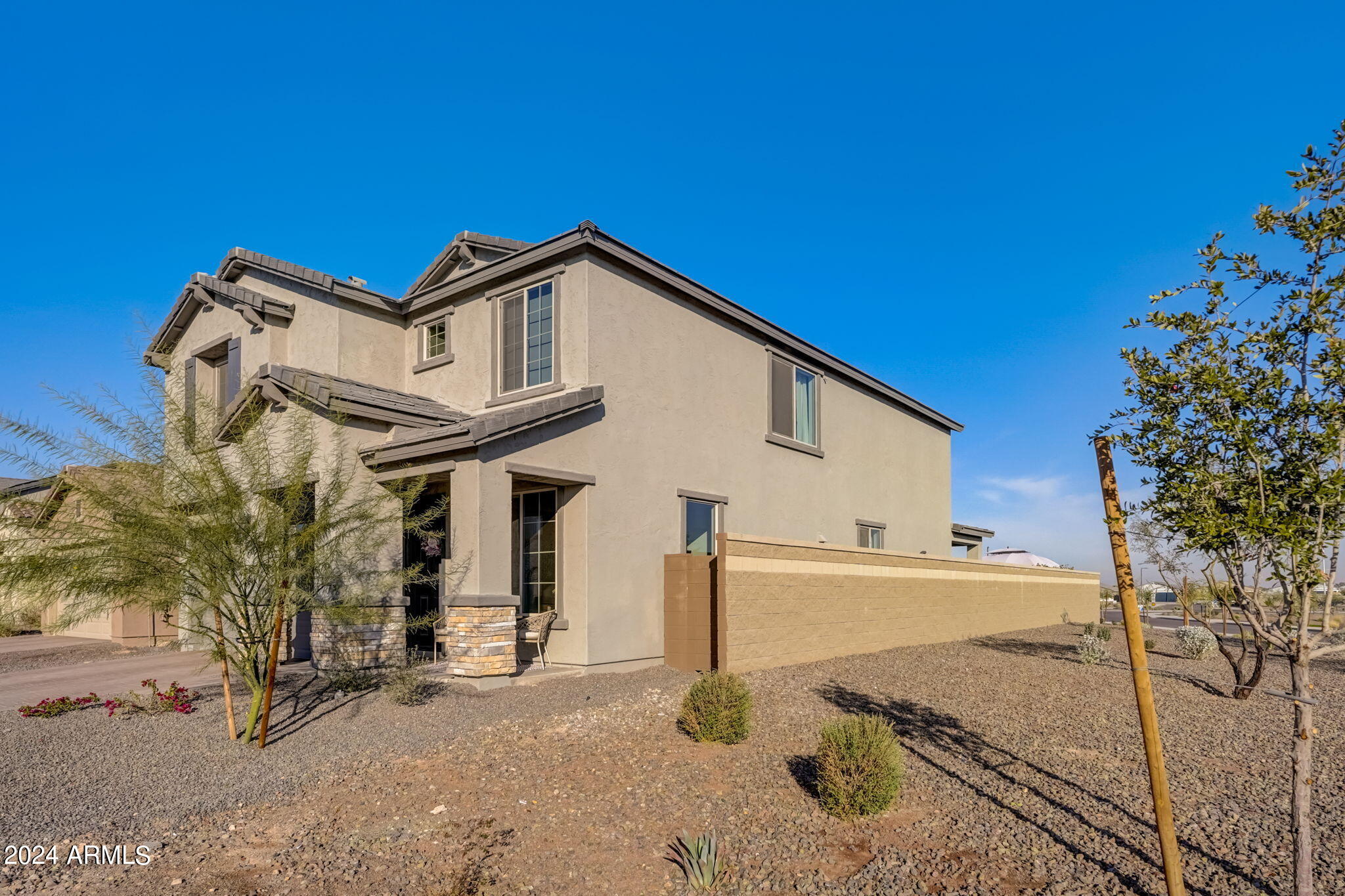 6918 W GWEN Street