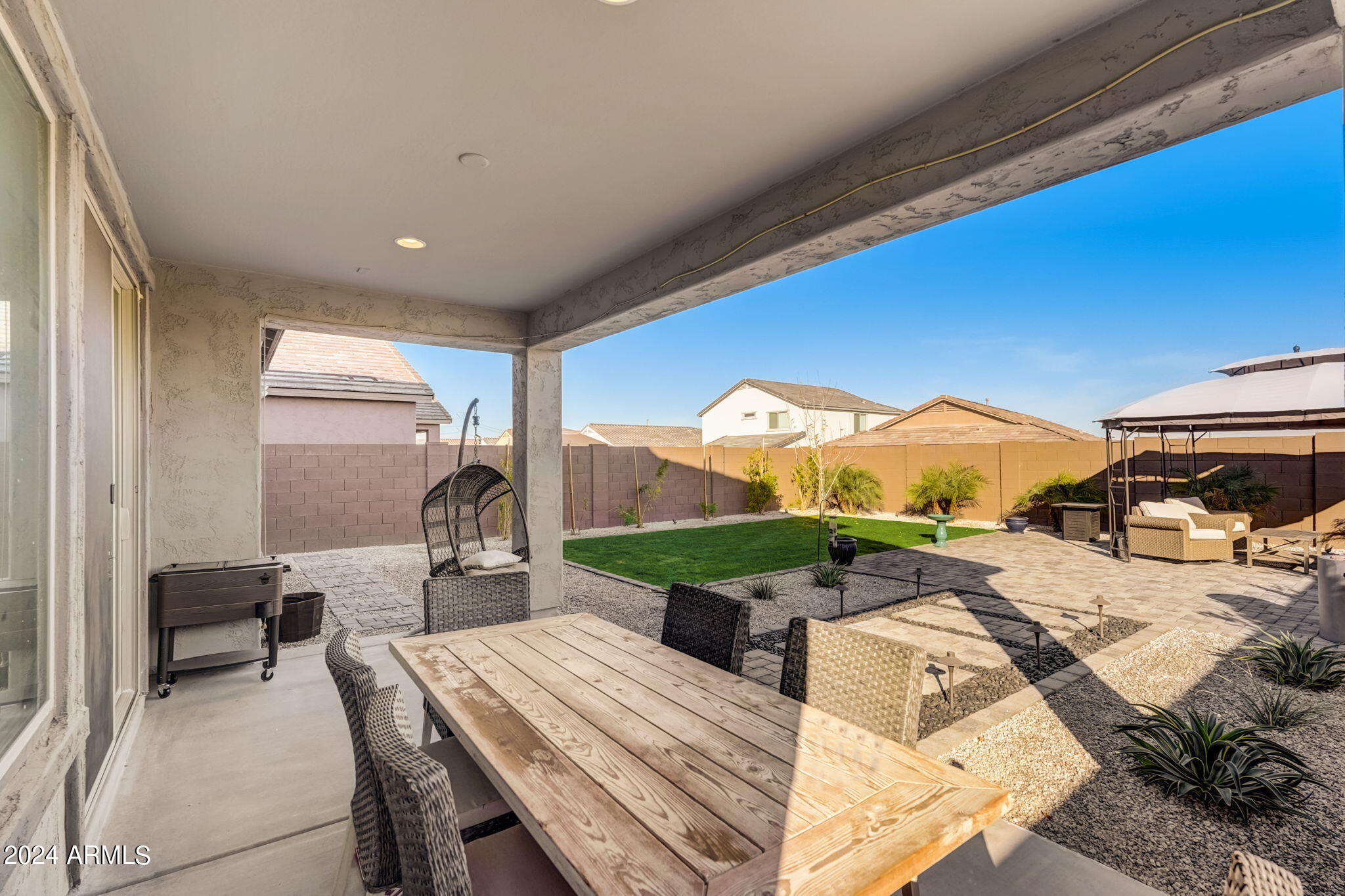 6918 W GWEN Street