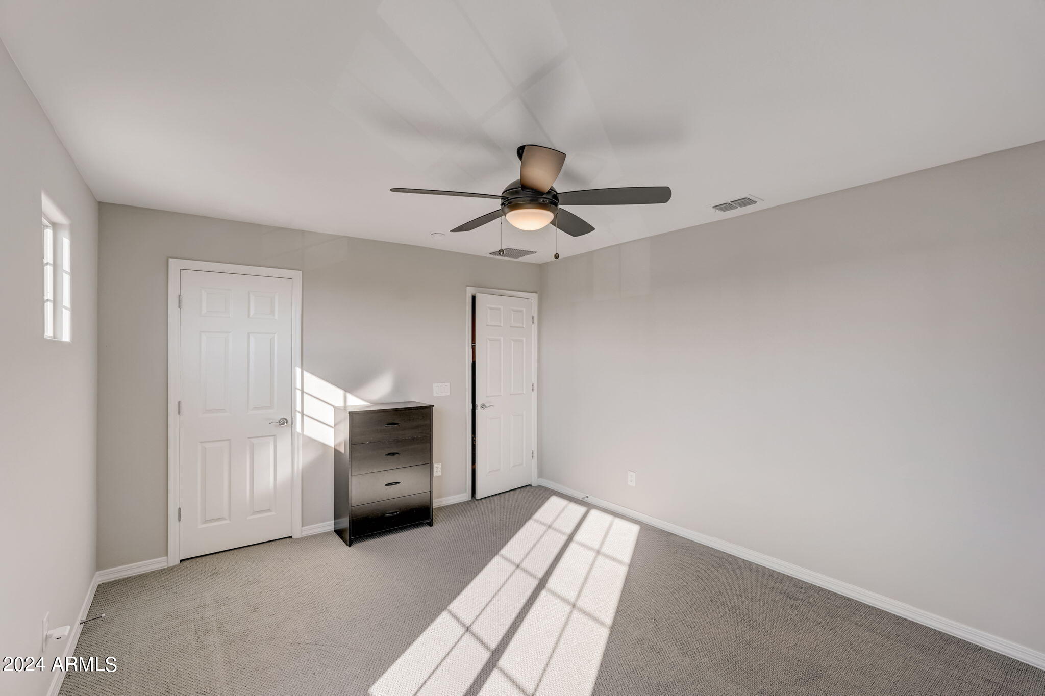 6918 W GWEN Street