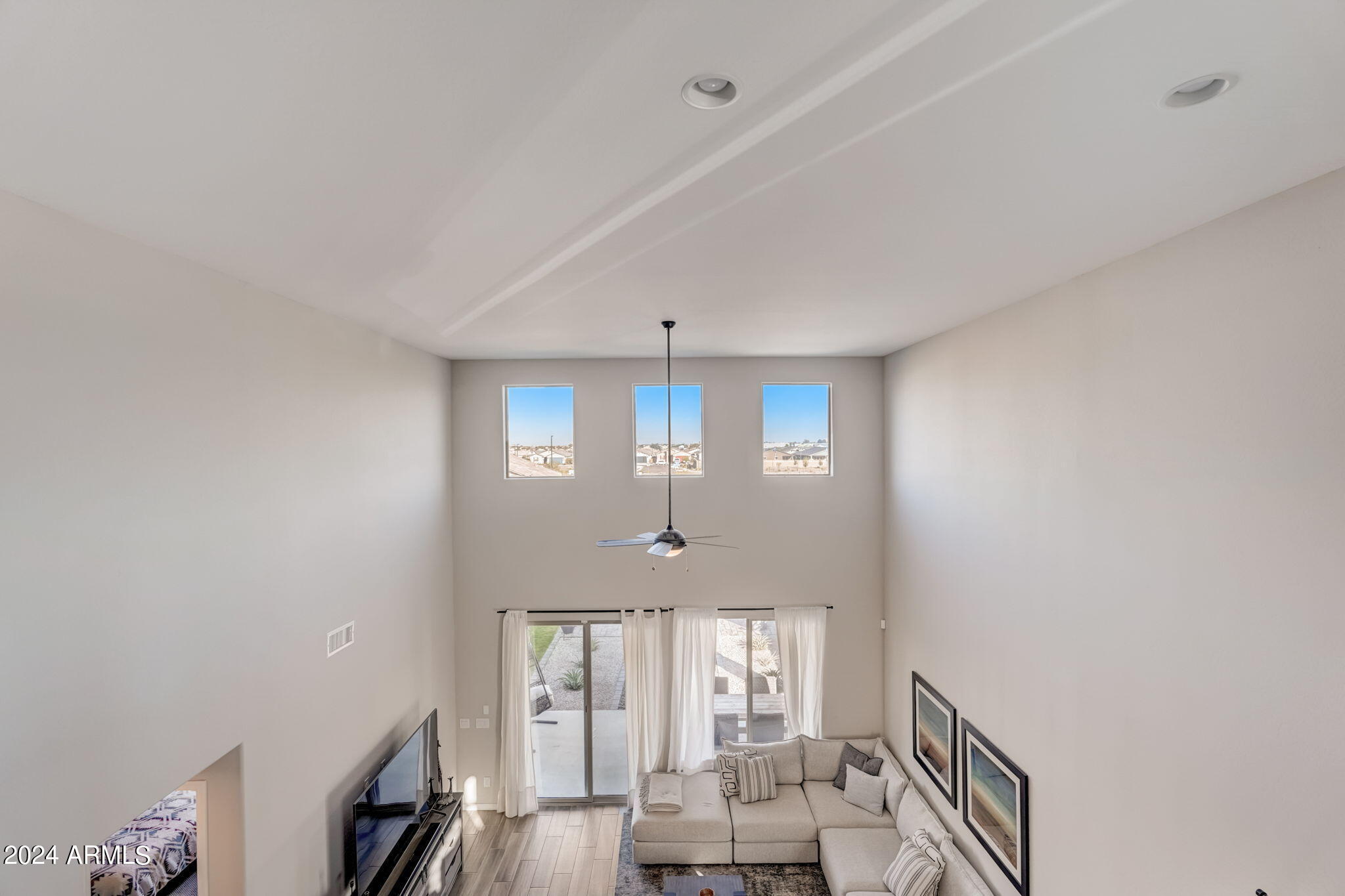6918 W GWEN Street