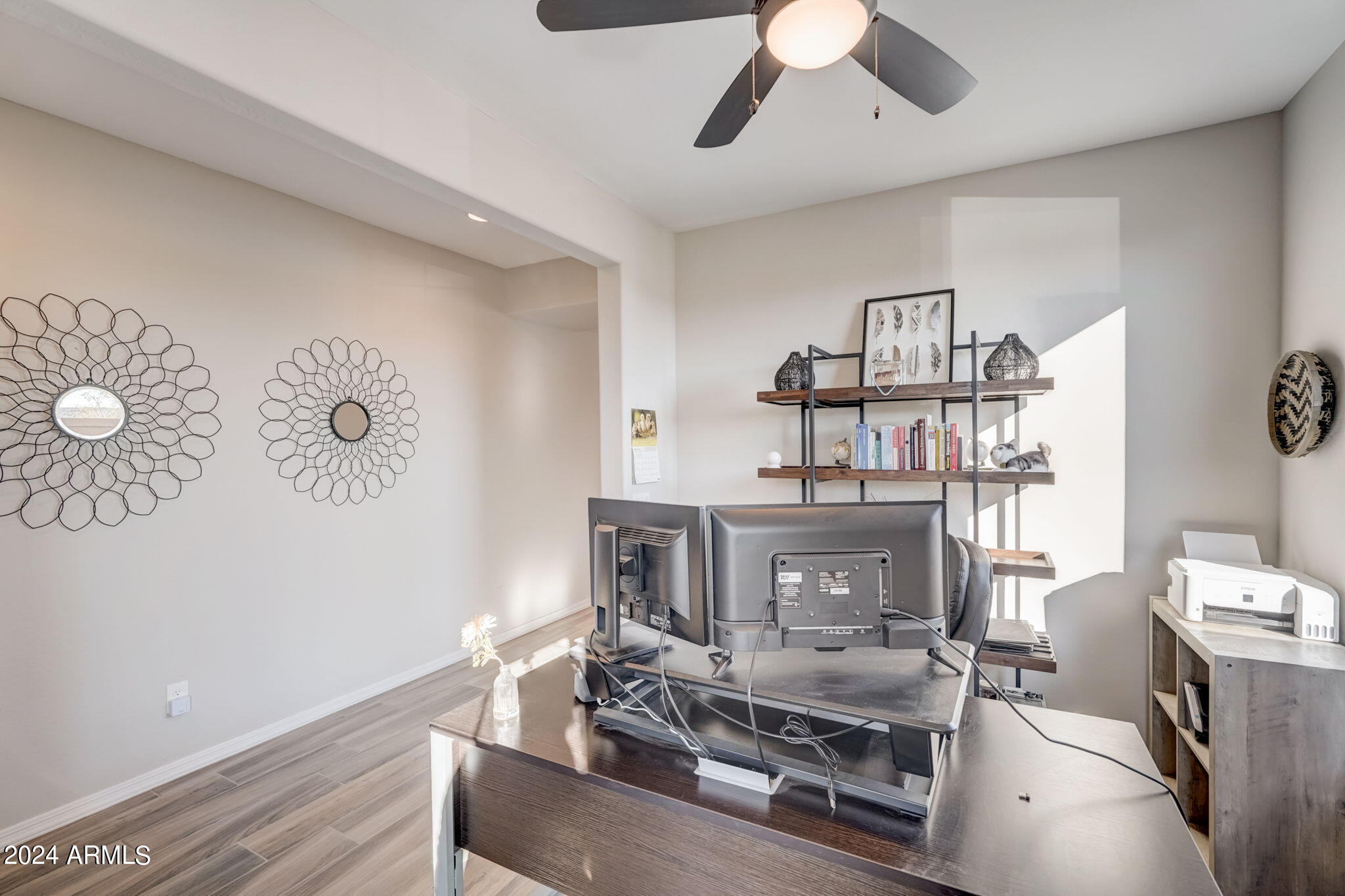 6918 W GWEN Street