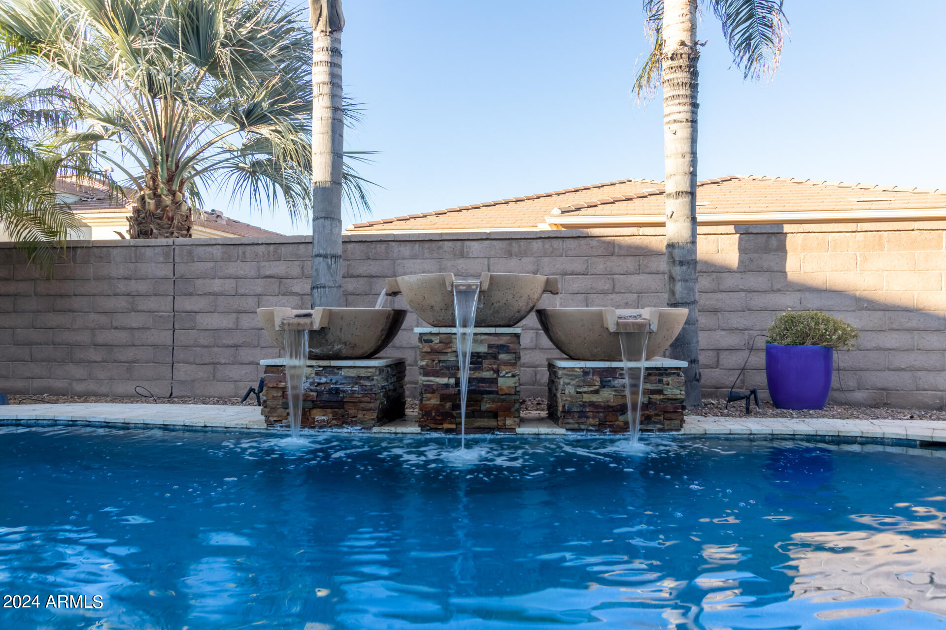 1820 E SATTOO Way