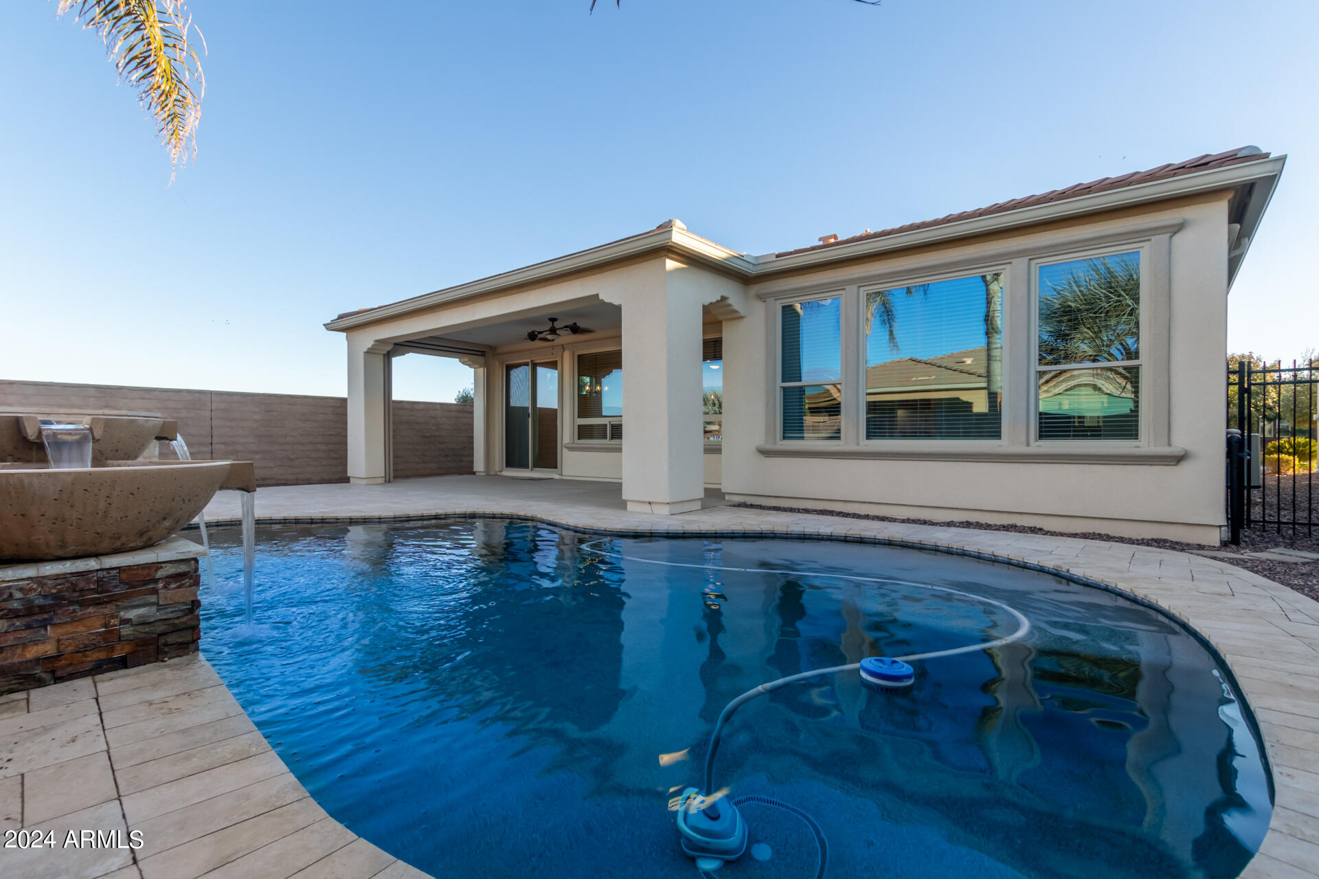 1820 E SATTOO Way