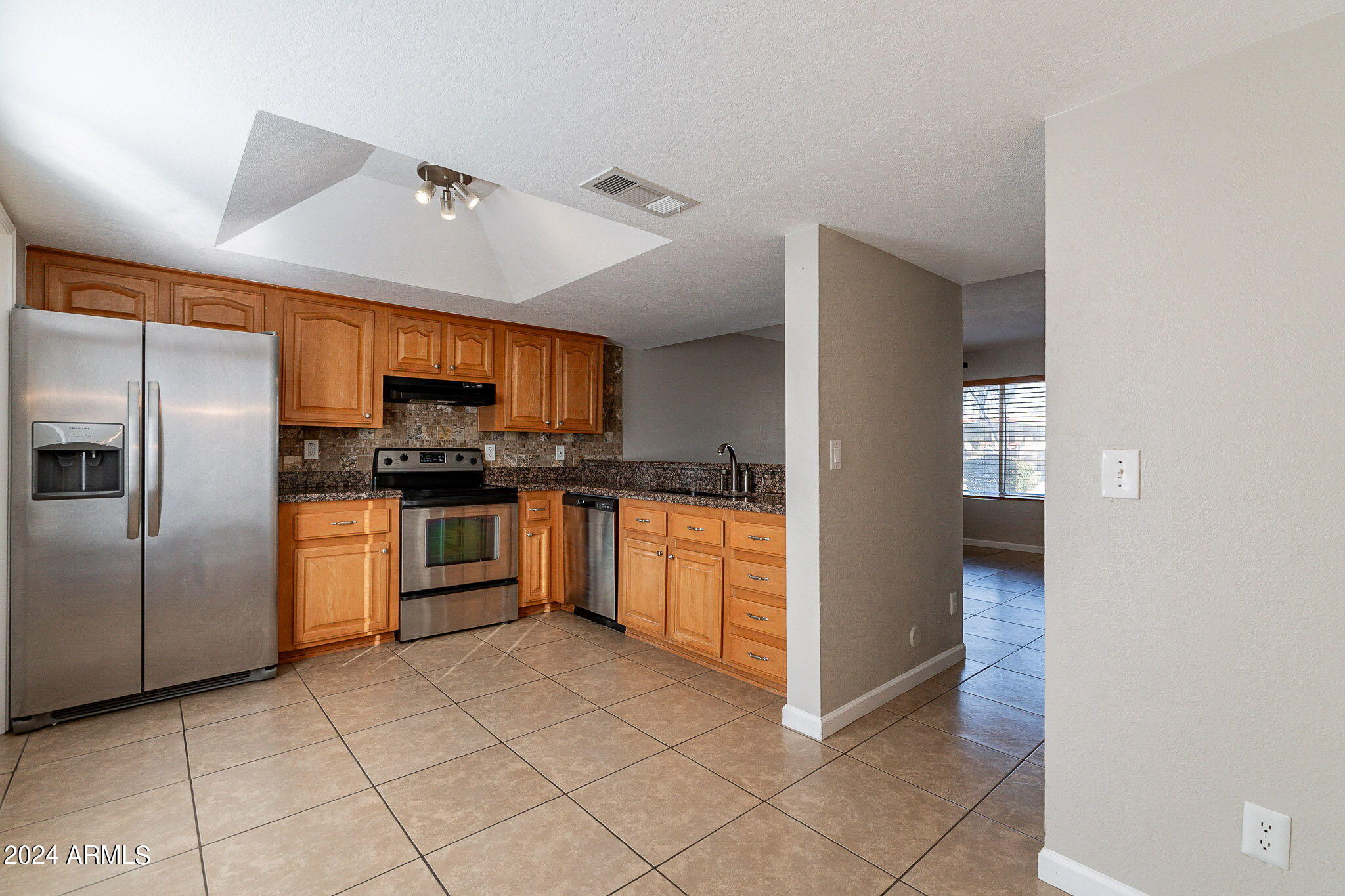 19601 N 7TH Street, 1016