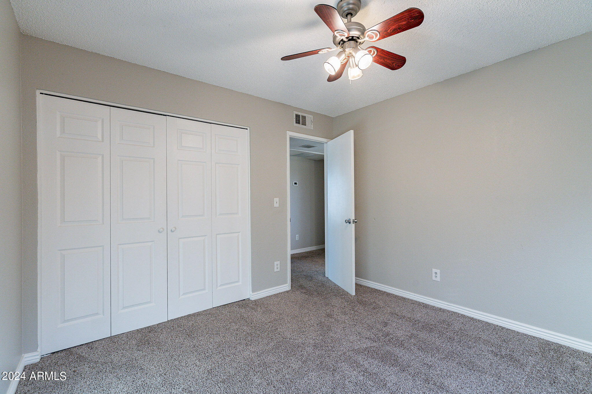 19601 N 7TH Street, 1016