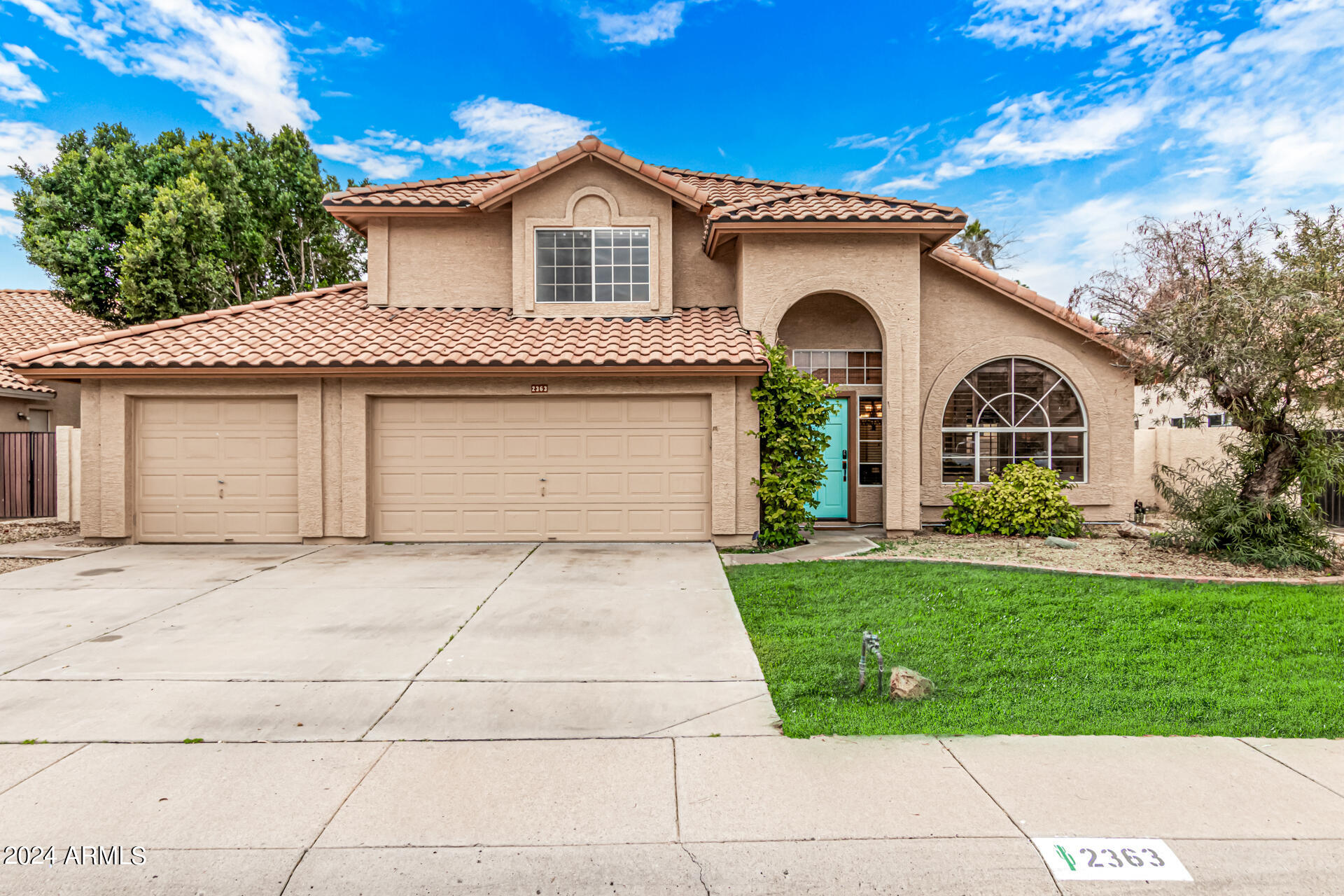 2363 W HEMLOCK Court