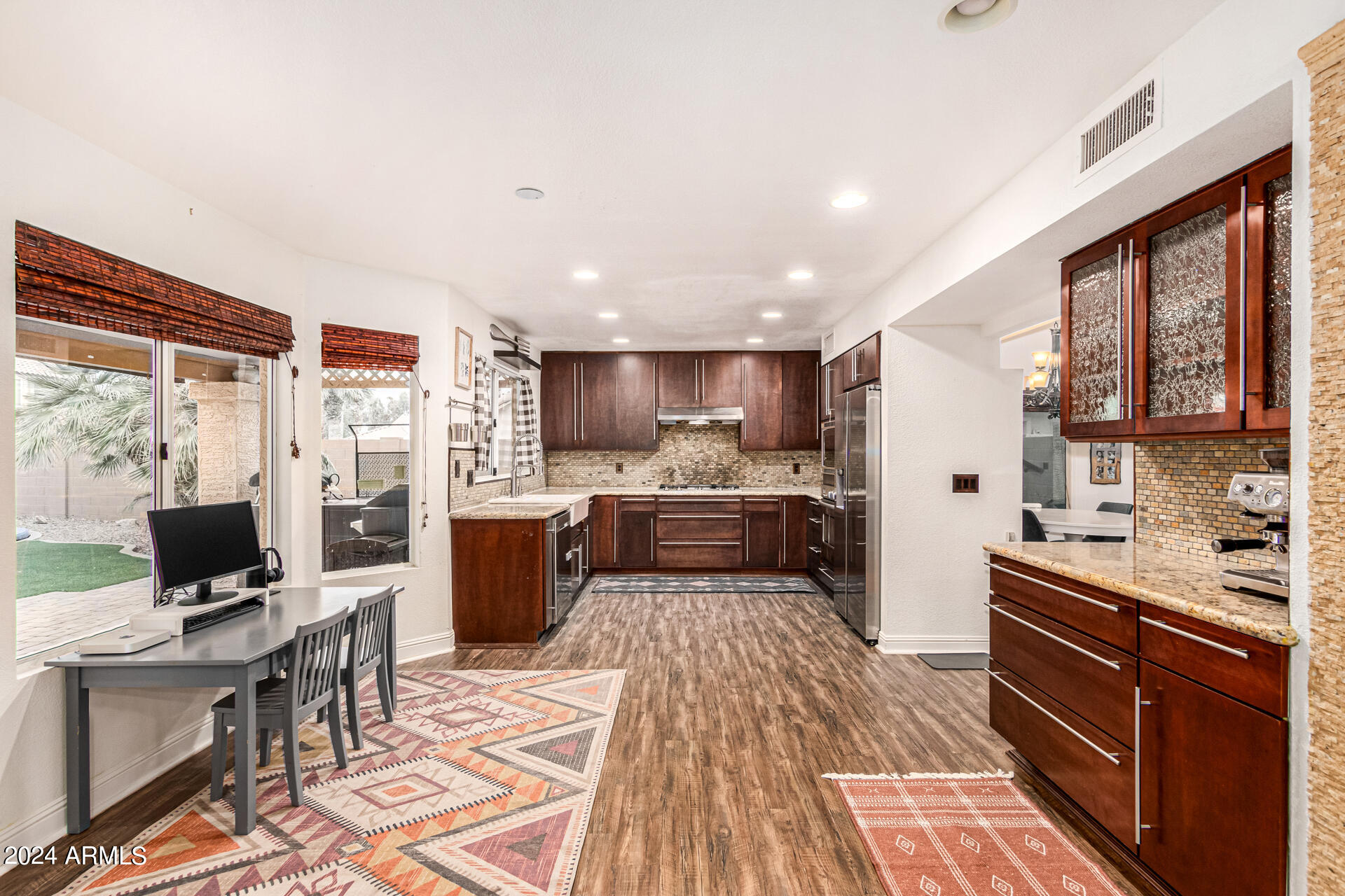2363 W HEMLOCK Court