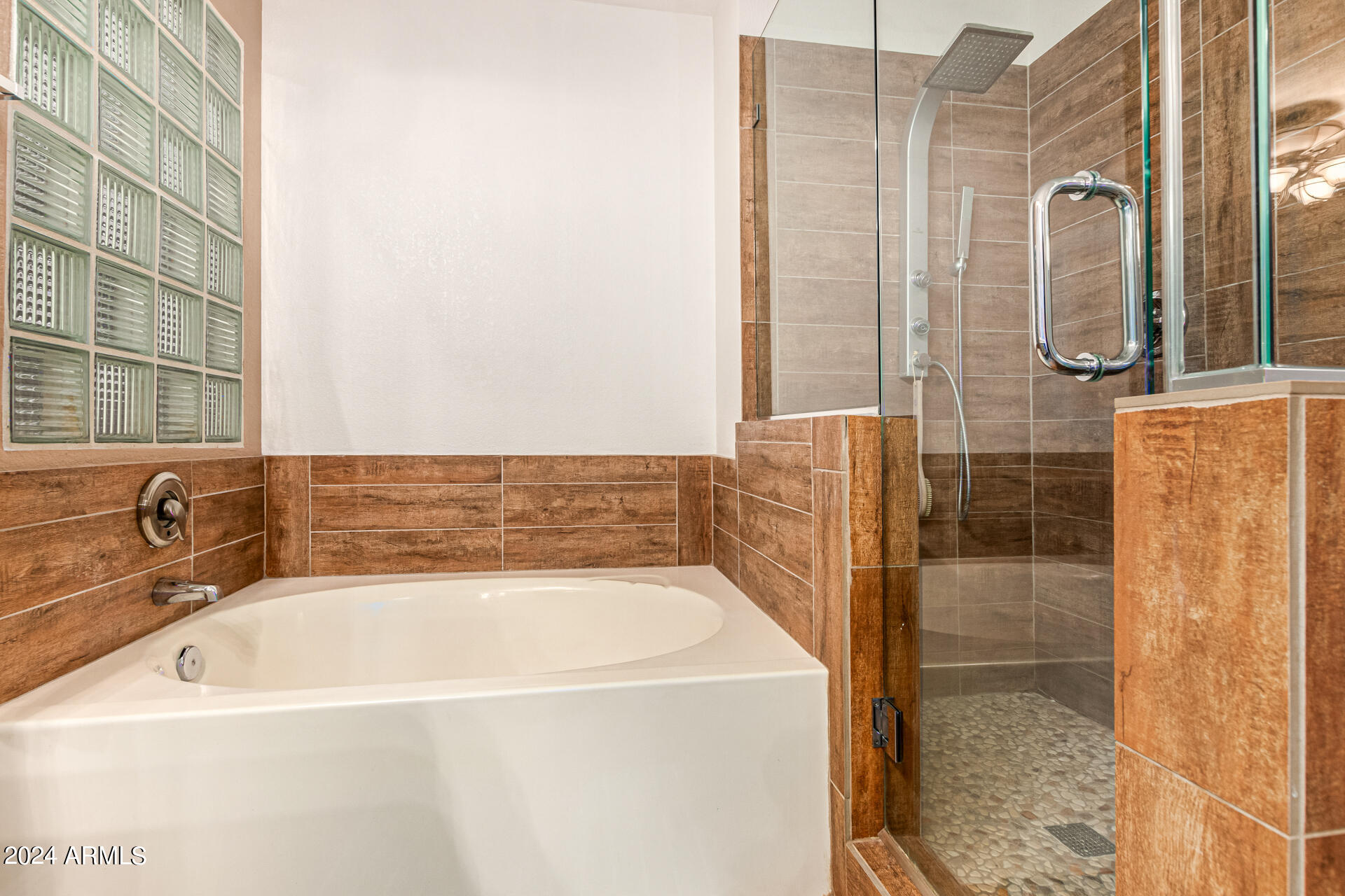 2363 W HEMLOCK Court