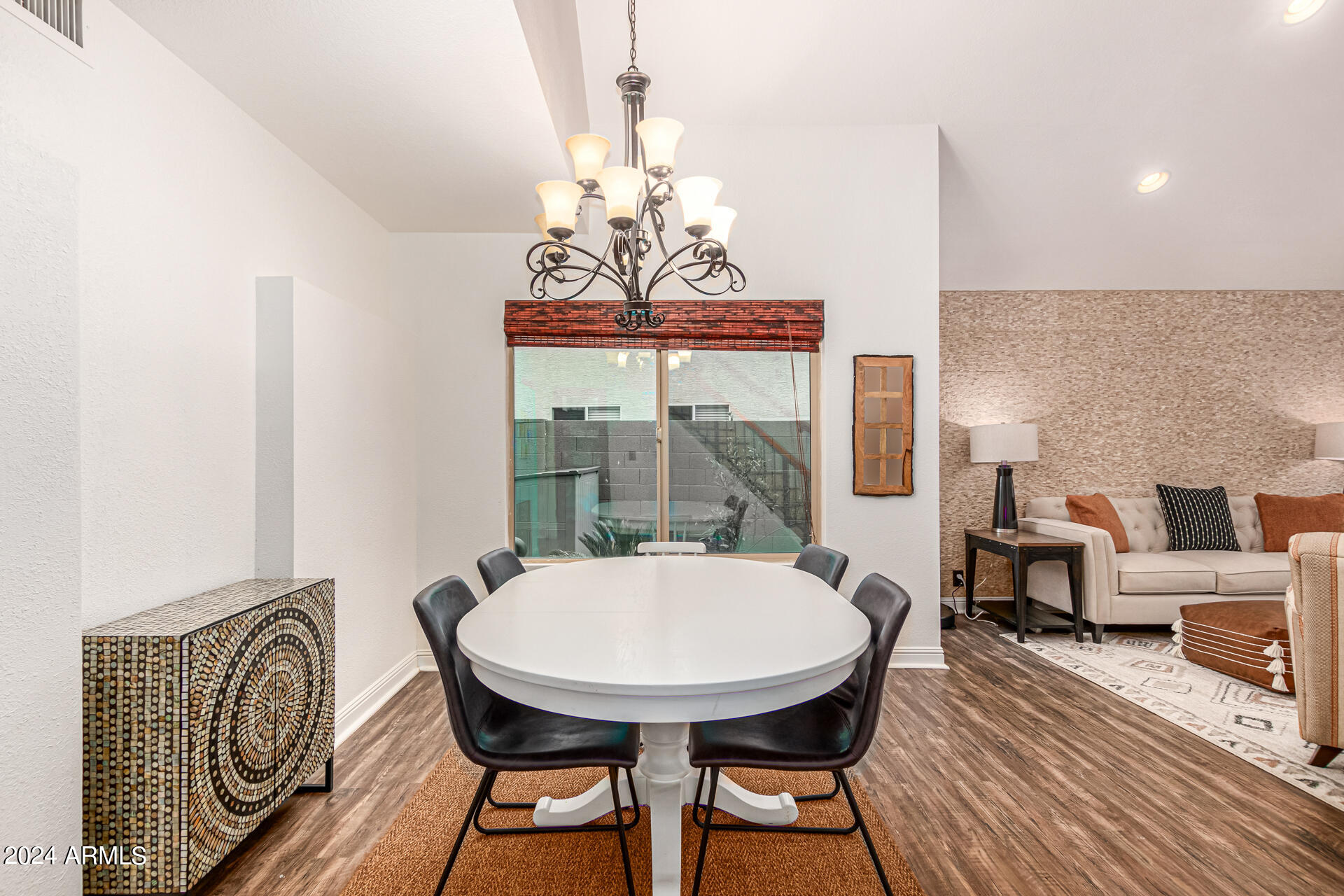 2363 W HEMLOCK Court