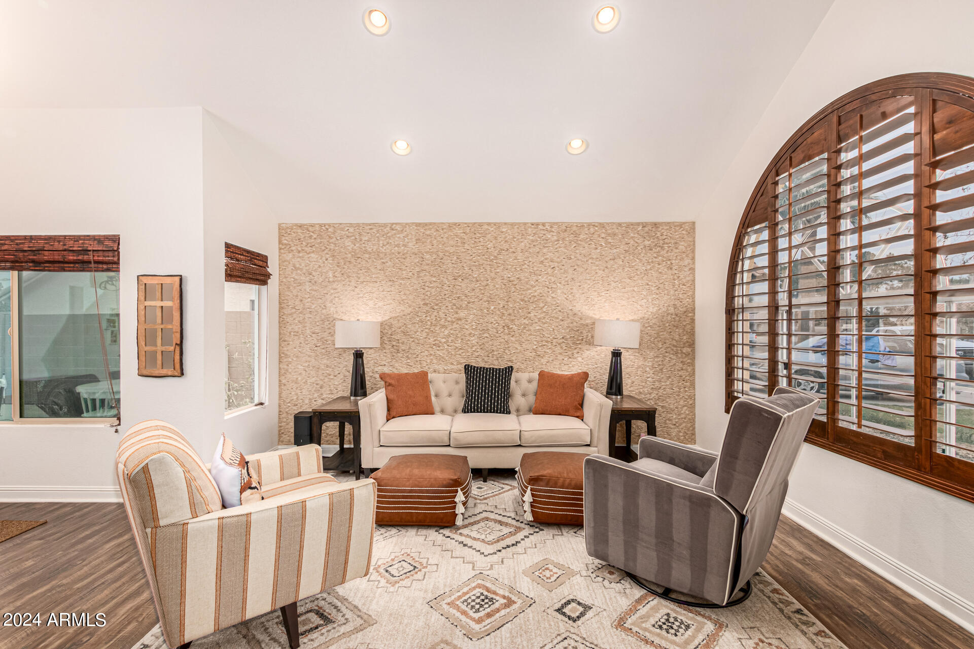 2363 W HEMLOCK Court