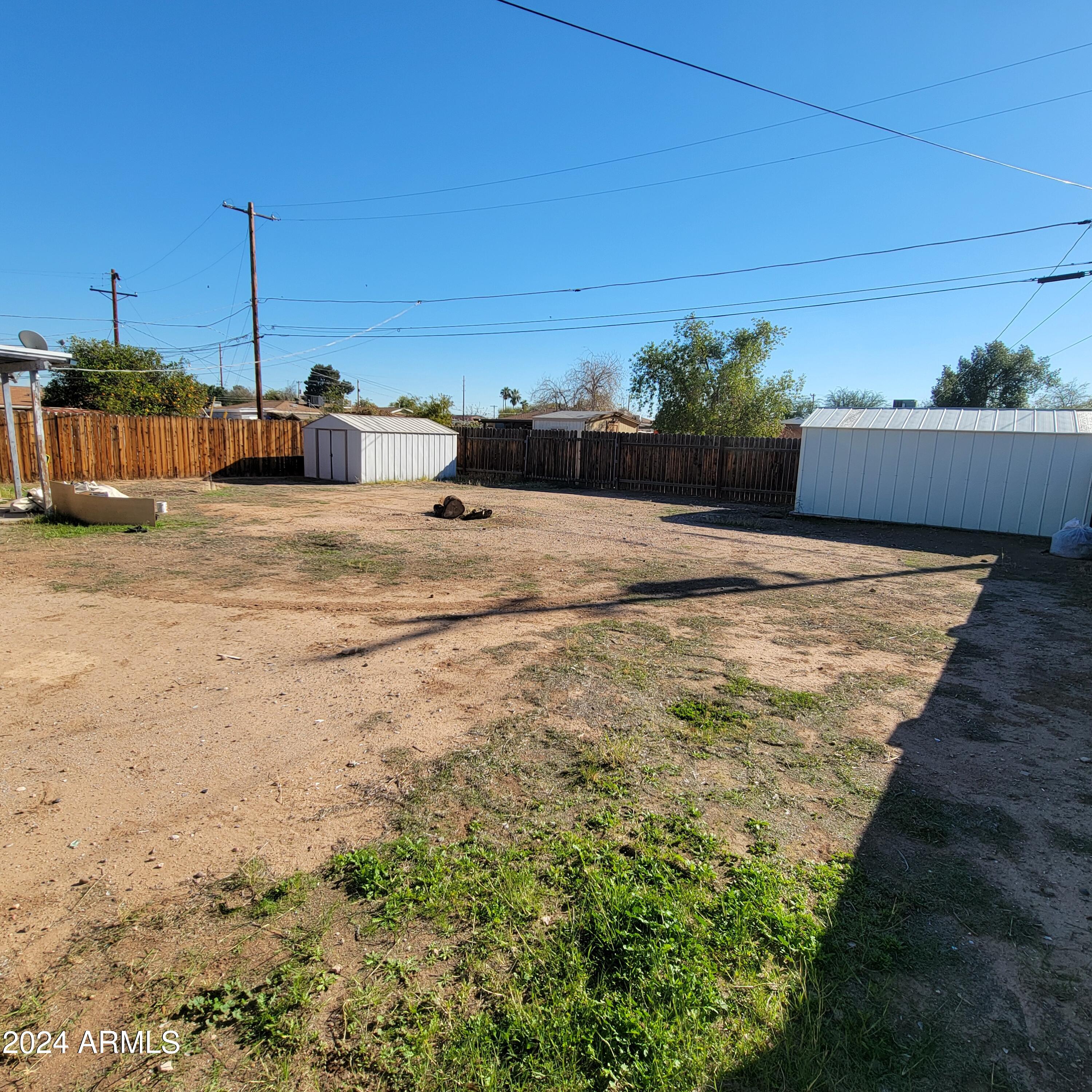 2735 W EL CAMINITO Drive