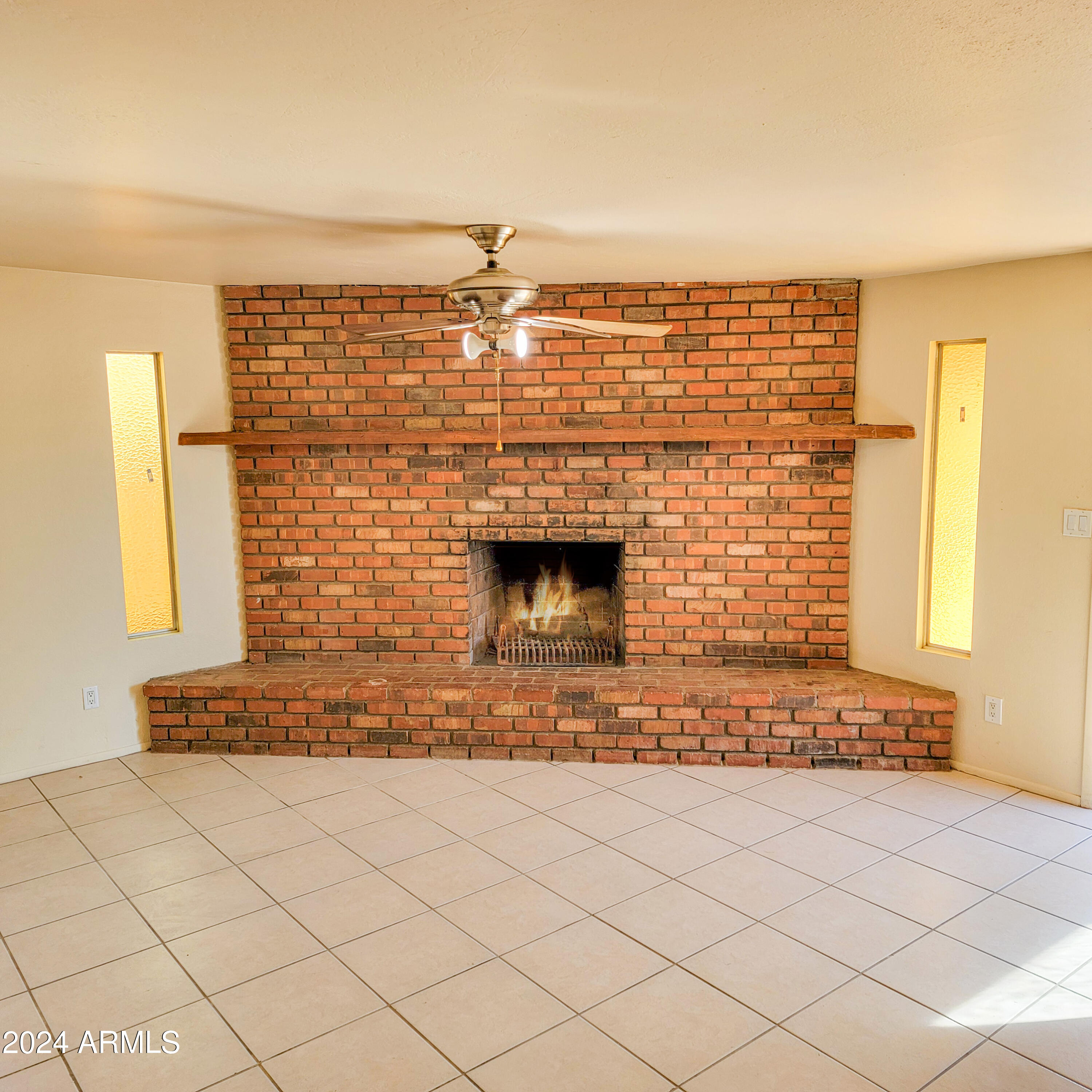 2735 W EL CAMINITO Drive
