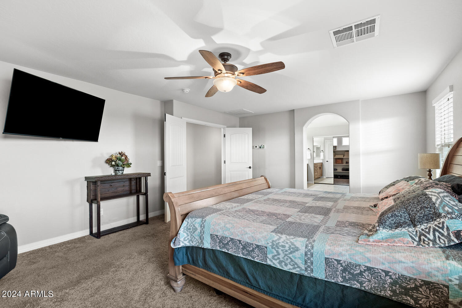 11459 E SEAVER Avenue