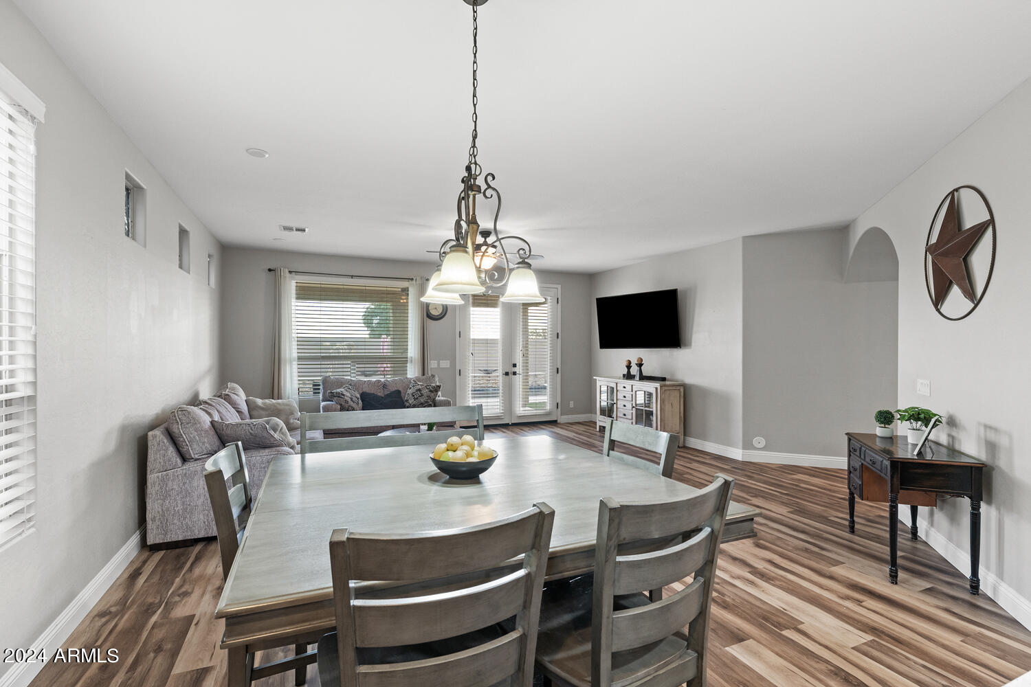 11459 E SEAVER Avenue